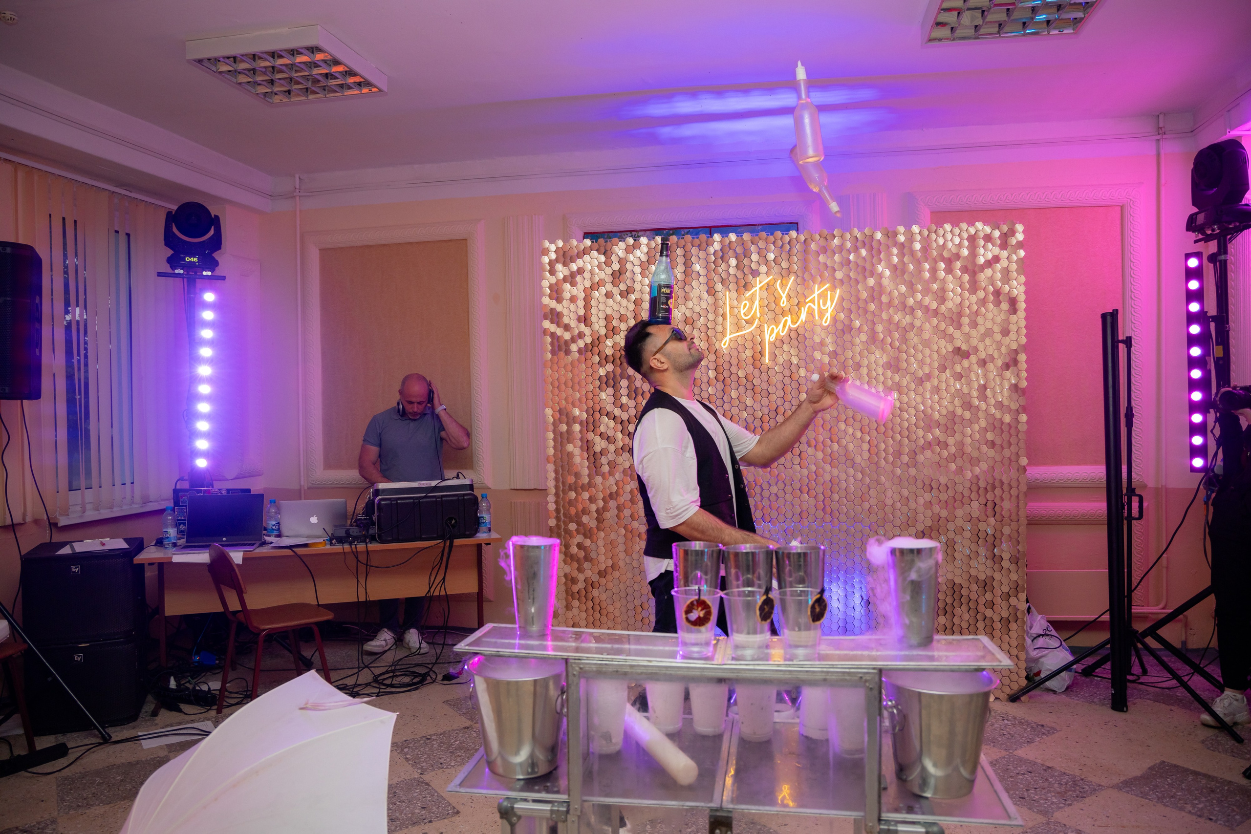 Школьный выпускной 2024 год в Соколе (Минск). Свадебный фотограф в Минске/Беларуси Сергей Спиридонов