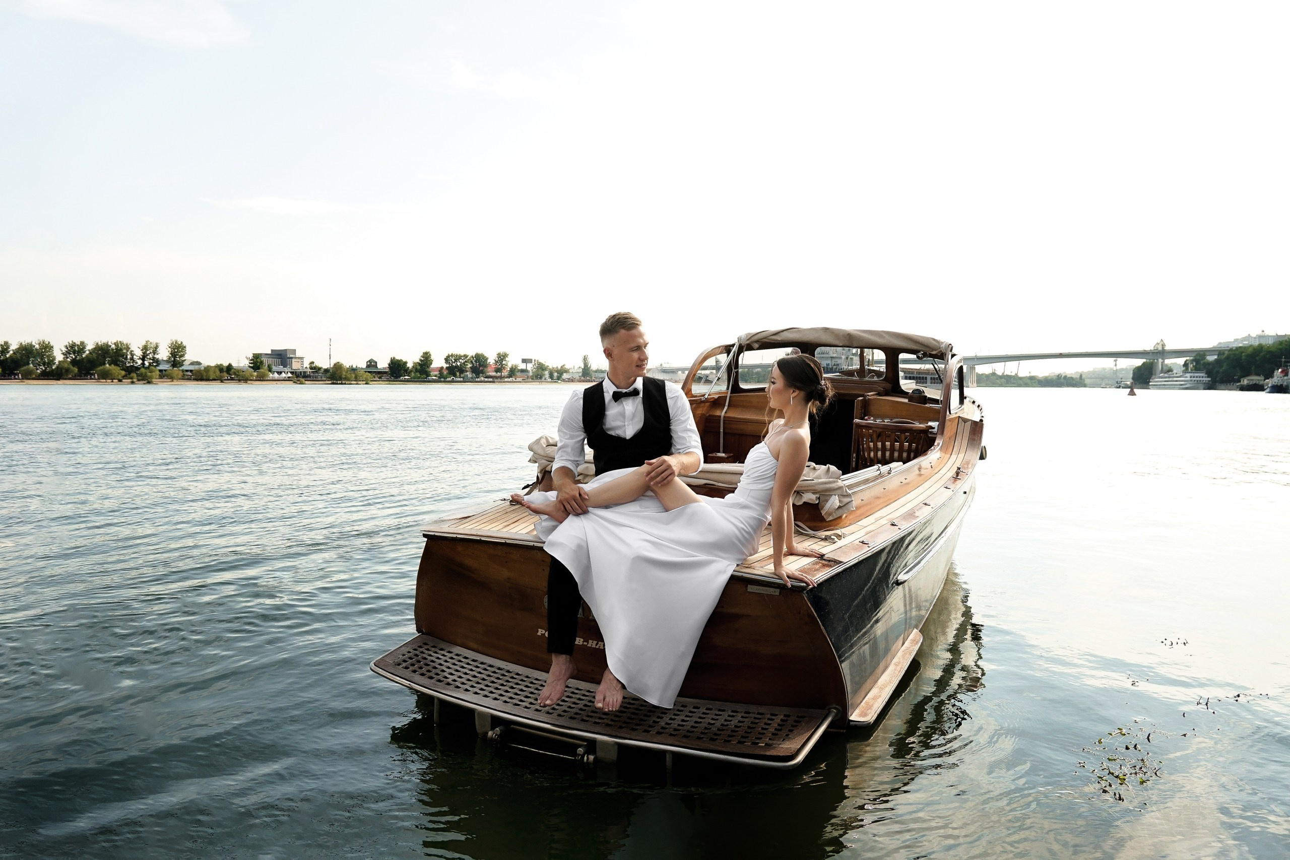 Yacht wedding. Свадебный фотограф и видеограф в Ростове-на-Дону. Максим и Наталья Лебедевы