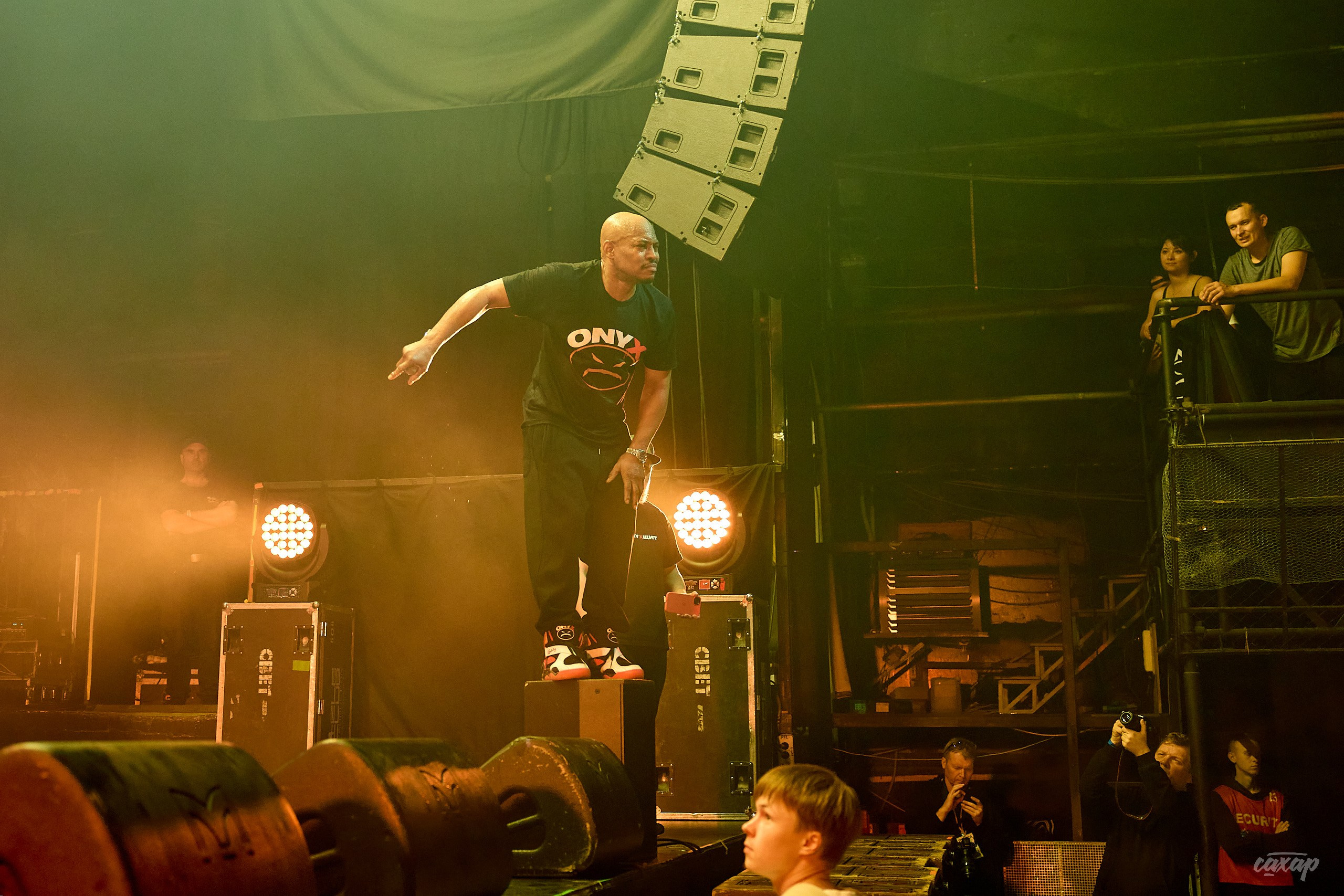 ONYX. Профессиональный фотограф в Екатеринбурге Юра Сахар