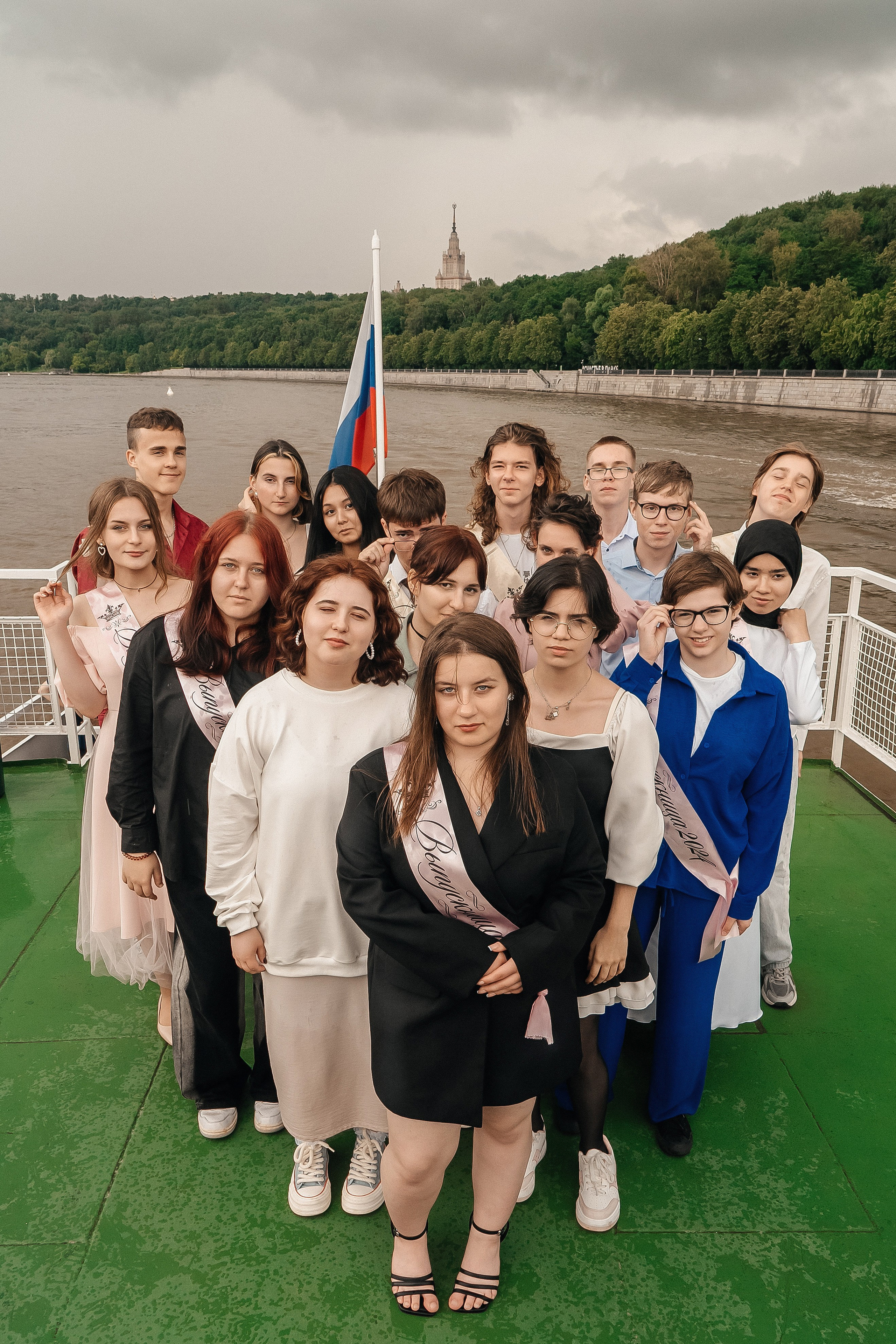 Теплоход 9 класс. Lokos.pro Ник Соколов Фото и Видео Москва/Ростов-на-Дону