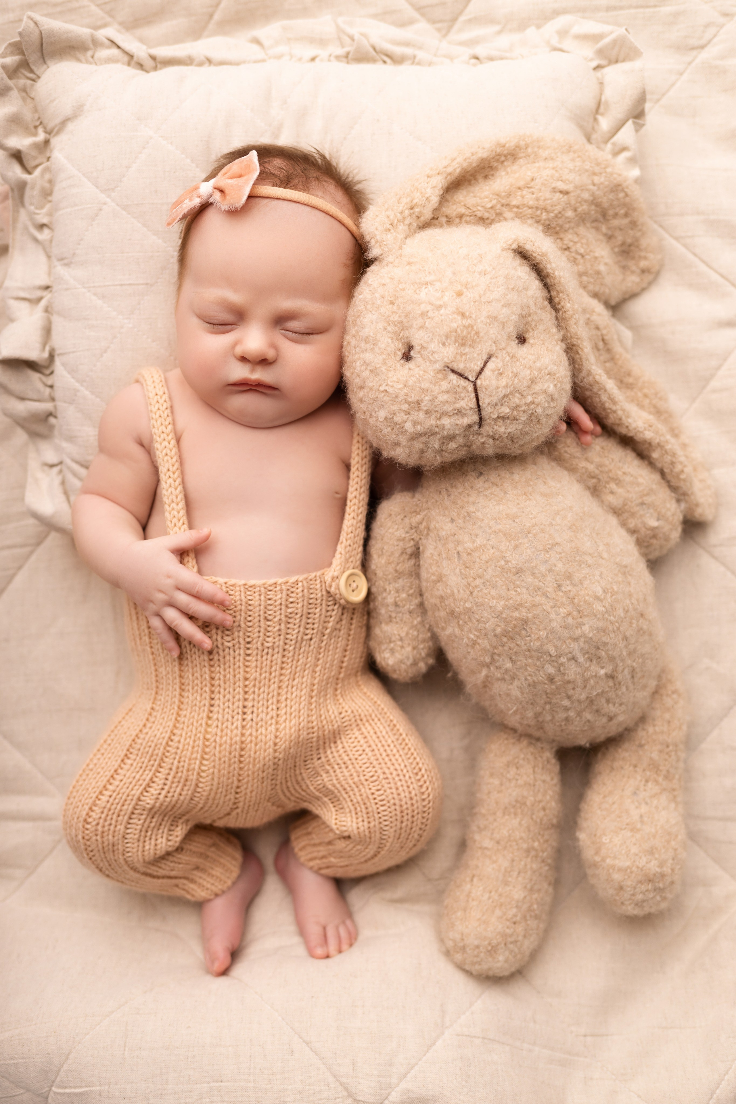 Newborn съемка в стиле Лайф. Фотограф новорожденных малышей в Омске и Омской области Эльвира Камаева