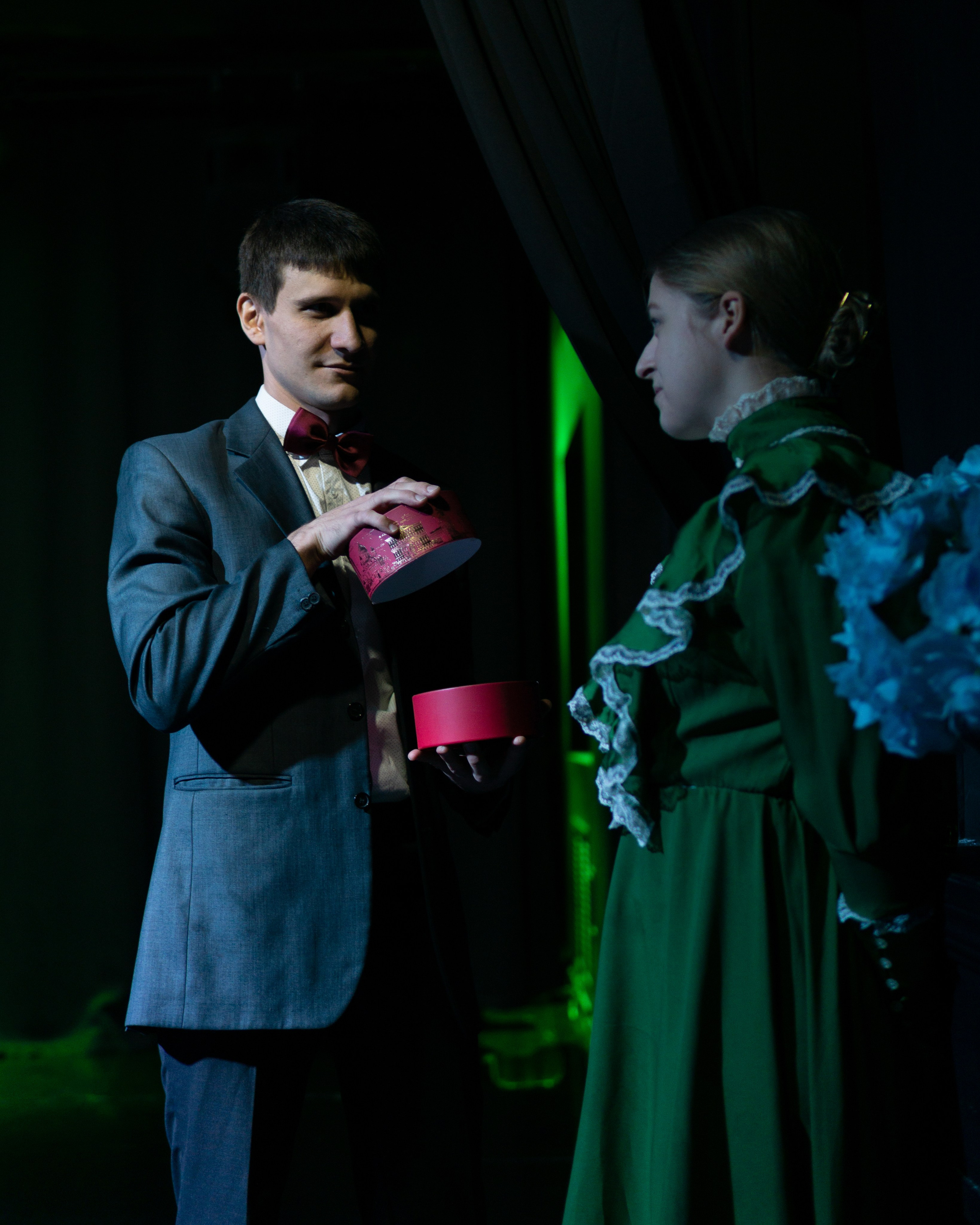 Показ отрывков из произведений Островского. Репортажный и портретный фотограф Андрей Гаровский