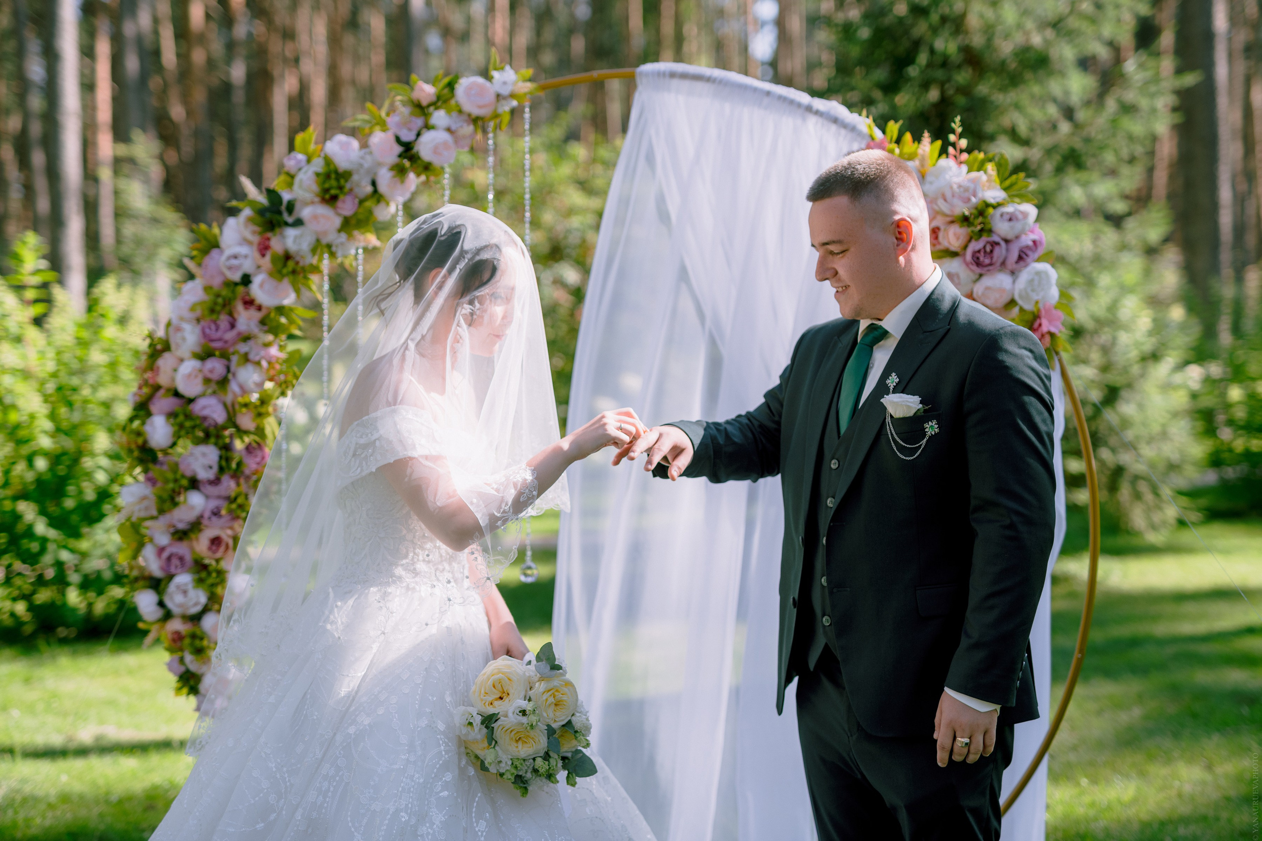 Свадебный анонс. Данил и Вера. Свадебный и контент- фотограф в Тольятти, Самаре, Москве Яна Уруева