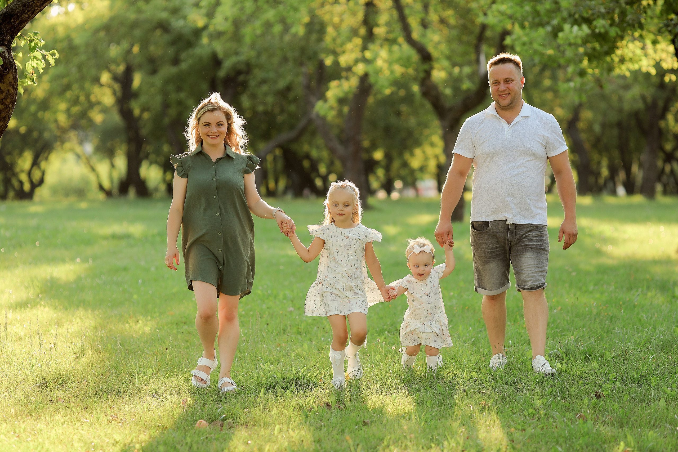 Семейная фотосессия. Фотограф новорожденных и беременности в Минске