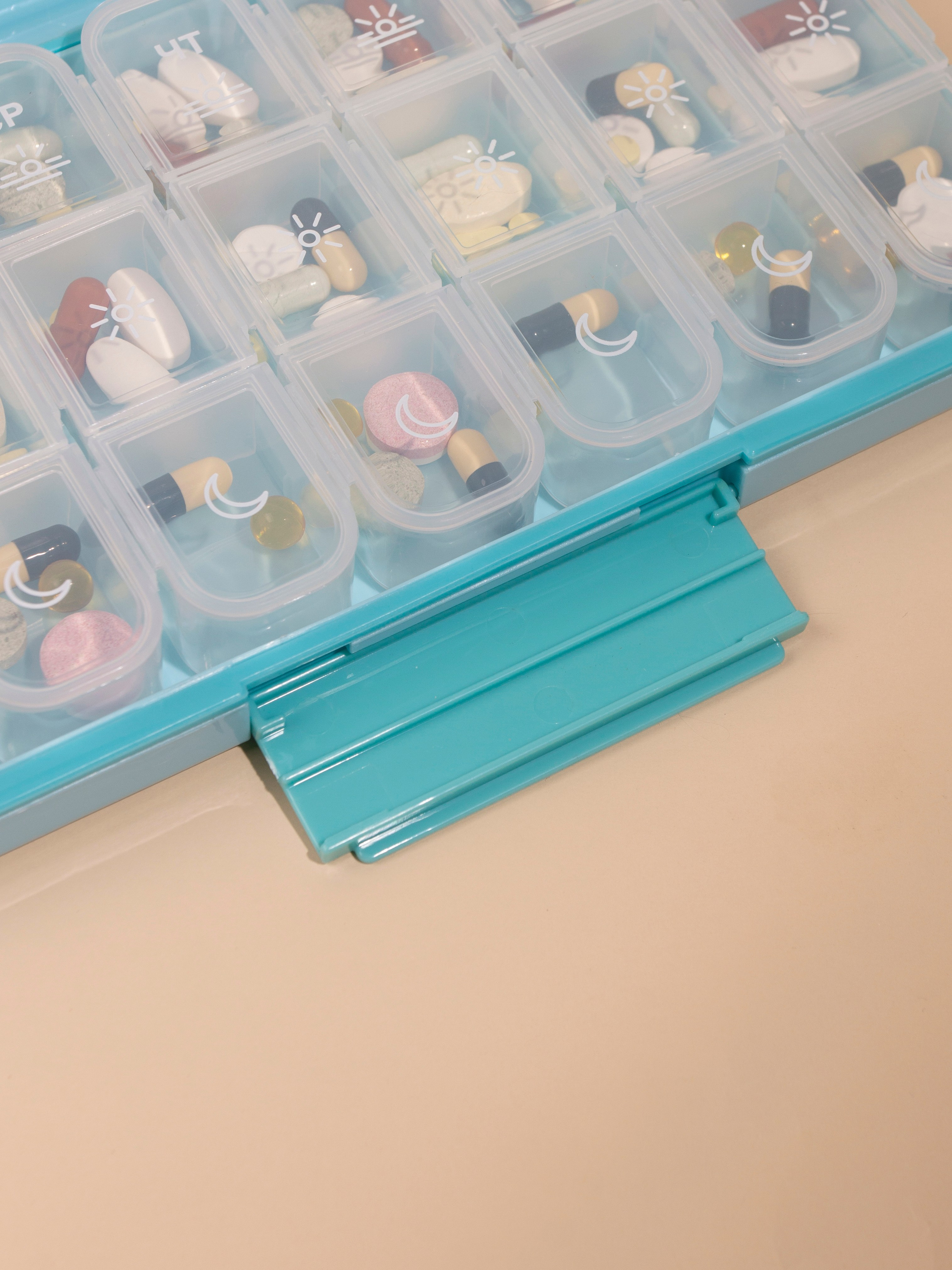 Таблетница. Фотограф Злата Спицына