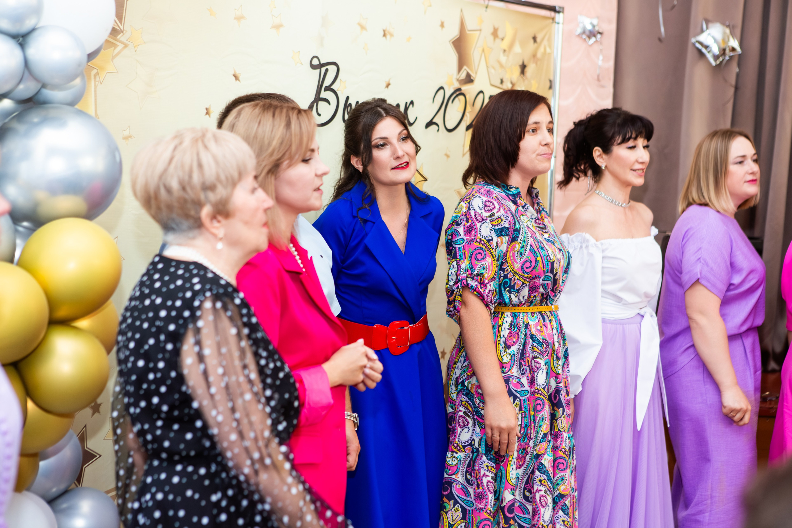 ВРУЧЕНИЕ ДИПЛОМОВ 2025 4 ШКОЛА Г.МЦЕНСК. Профессиональный фотограф в Мценске и Орловской области