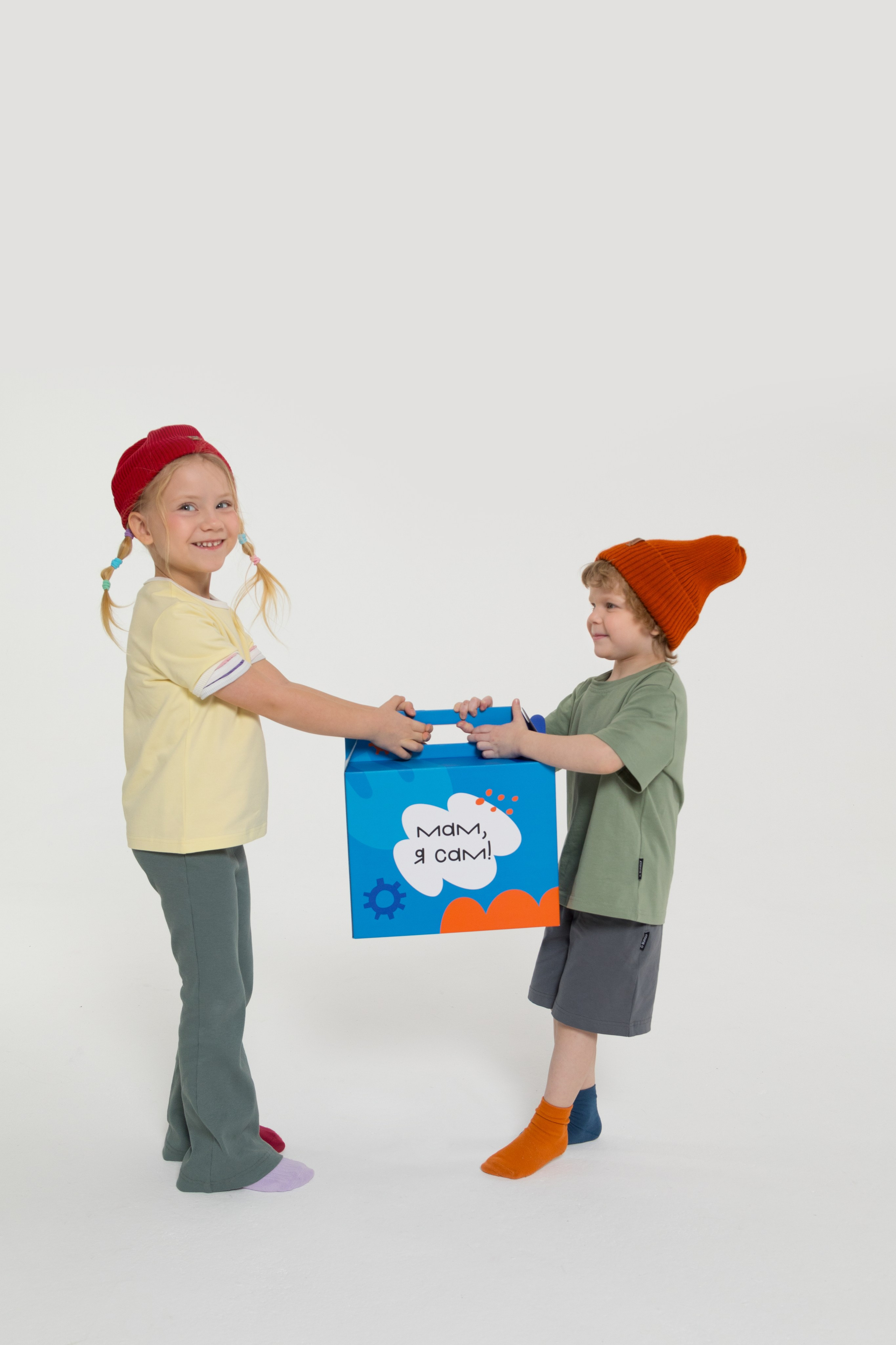 Имиджевая и каталожная съёмка для бренда детских пазлов. Детский и контент фотограф Надя Волкова Санкт-Петербург