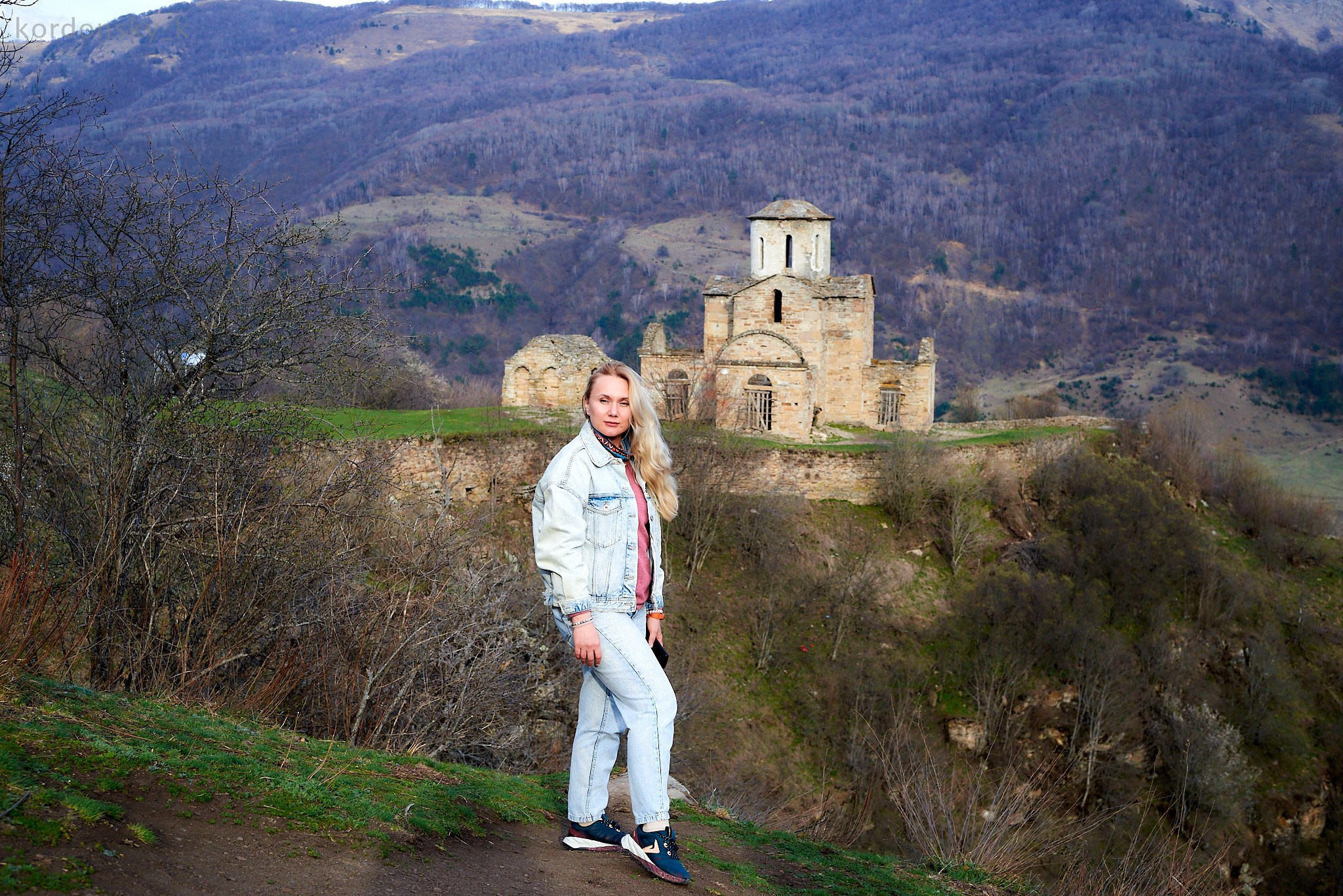 Фотосессия в горах Кавказа с выездом из Кисловодска