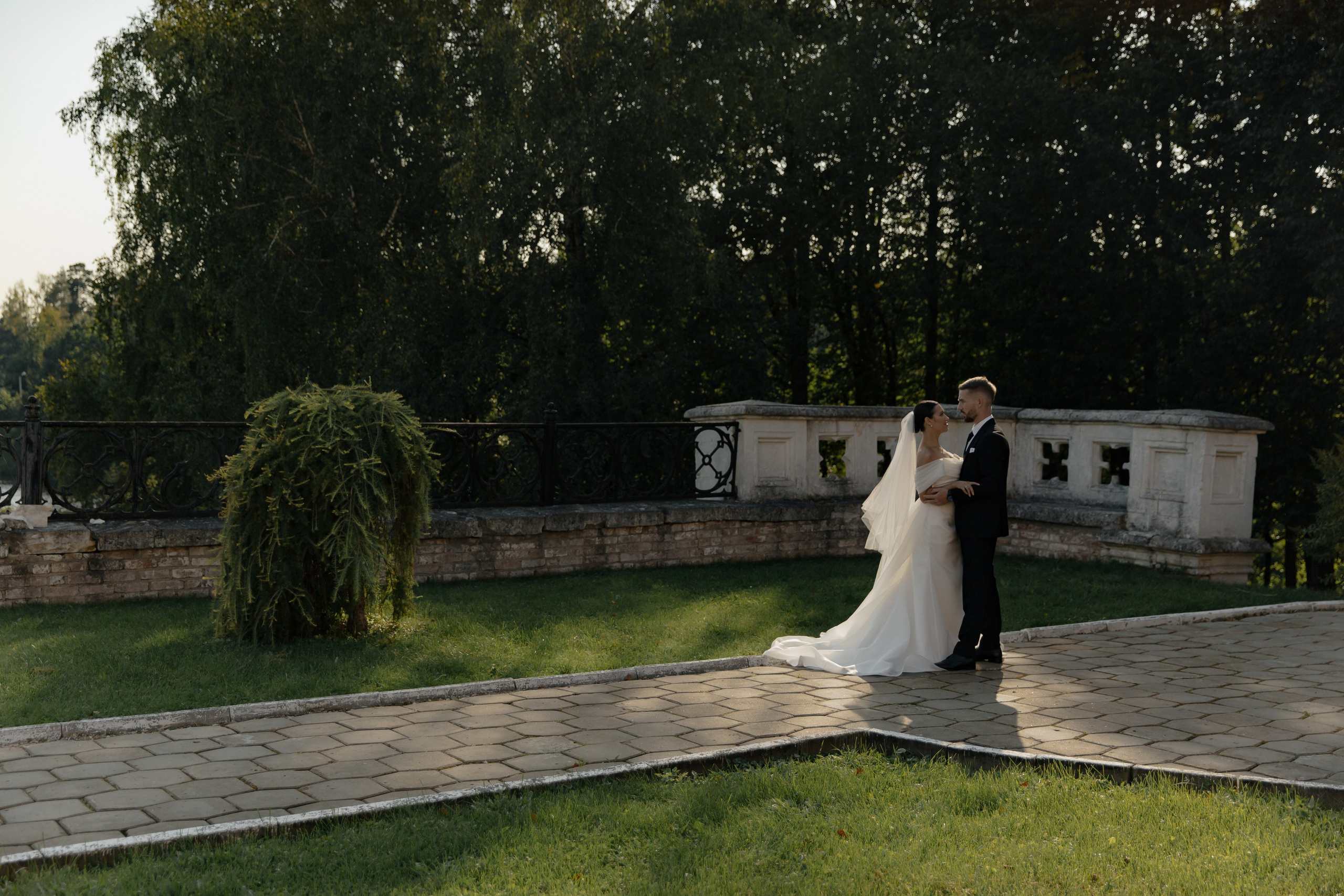 31.08.2024. RETOUCH-HOUSE