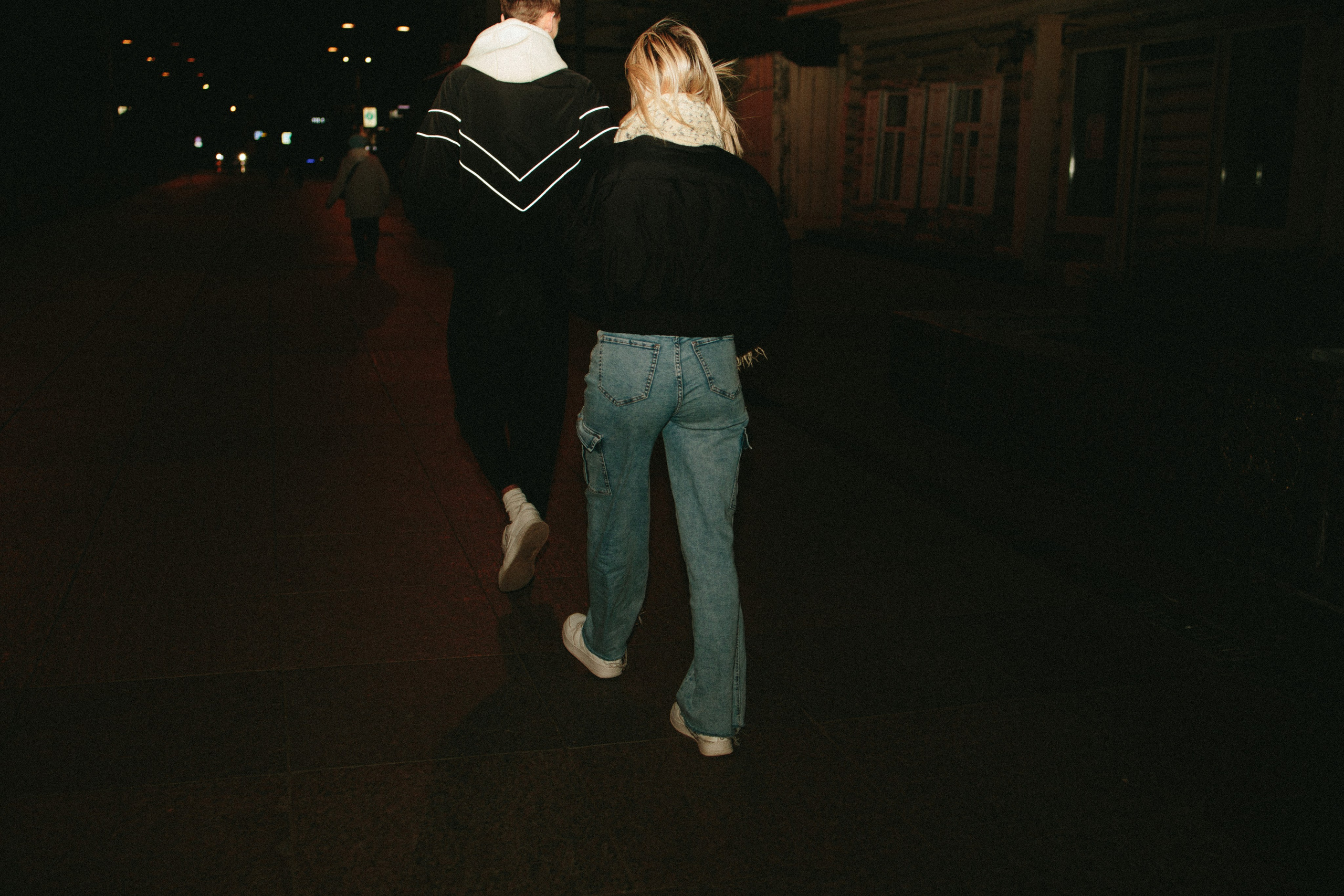 Прогулки по ночному городу. Lifestyle семейный и детский фотограф в Омске Иванова Екатерина