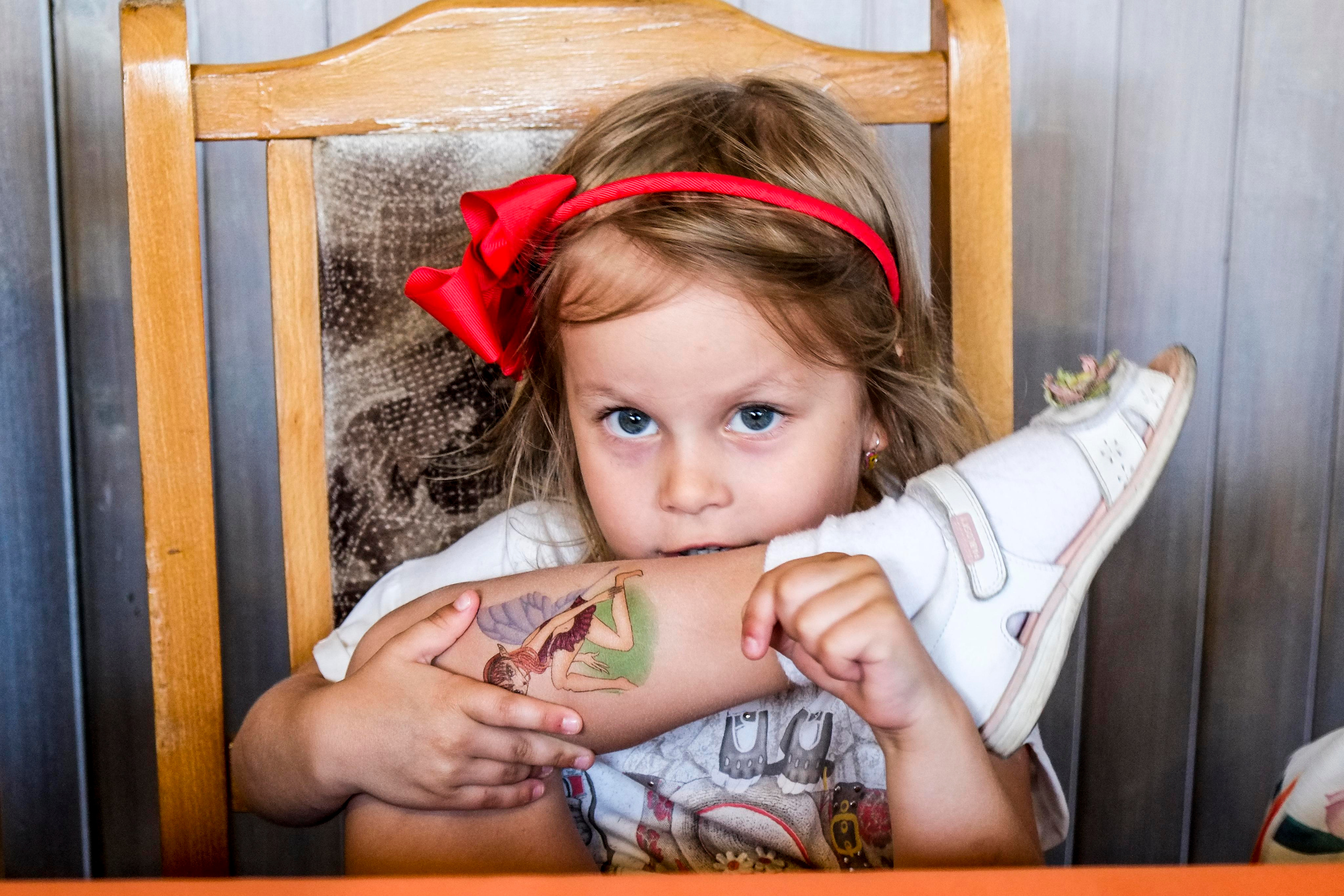 ПОРТРЕТЫ. ПОБУДЬ ЗДЕСЬ И ЦЕЛЕЕ БУДЕТ ЭТОТ МИР