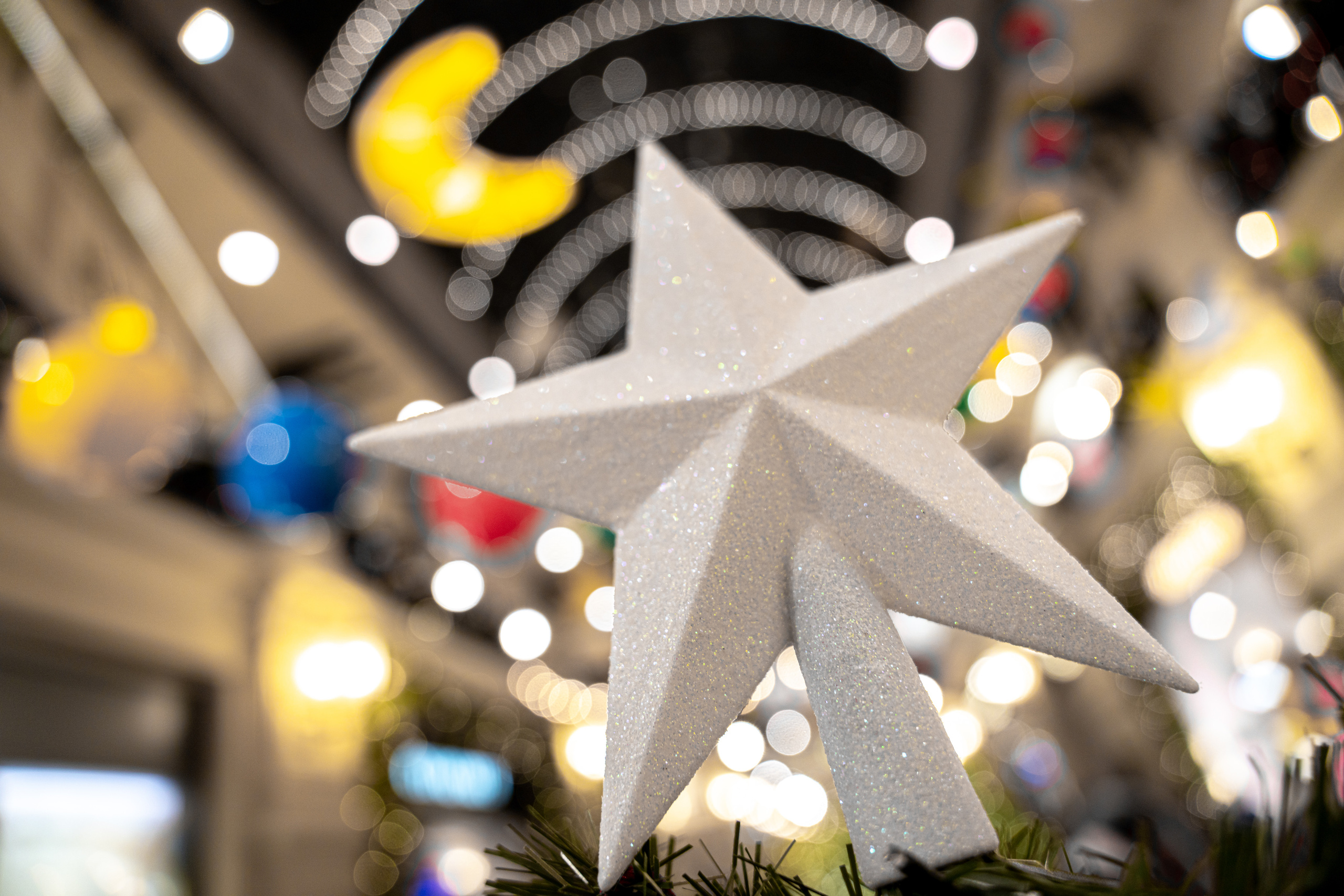 МОСКВА. ПОБУДЬ ЗДЕСЬ И ЦЕЛЕЕ БУДЕТ ЭТОТ МИР