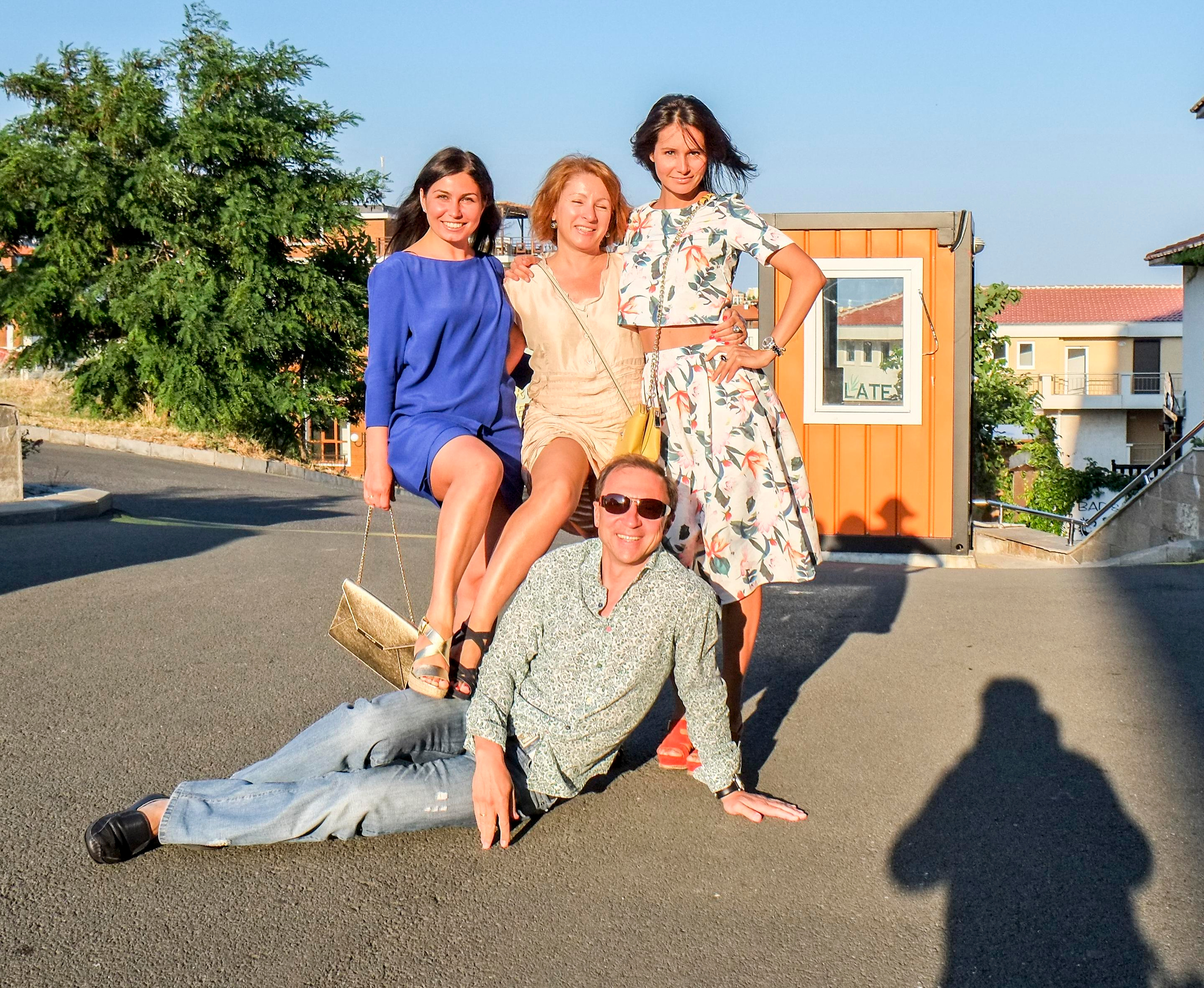 ПОРТРЕТЫ. ПОБУДЬ ЗДЕСЬ И ЦЕЛЕЕ БУДЕТ ЭТОТ МИР