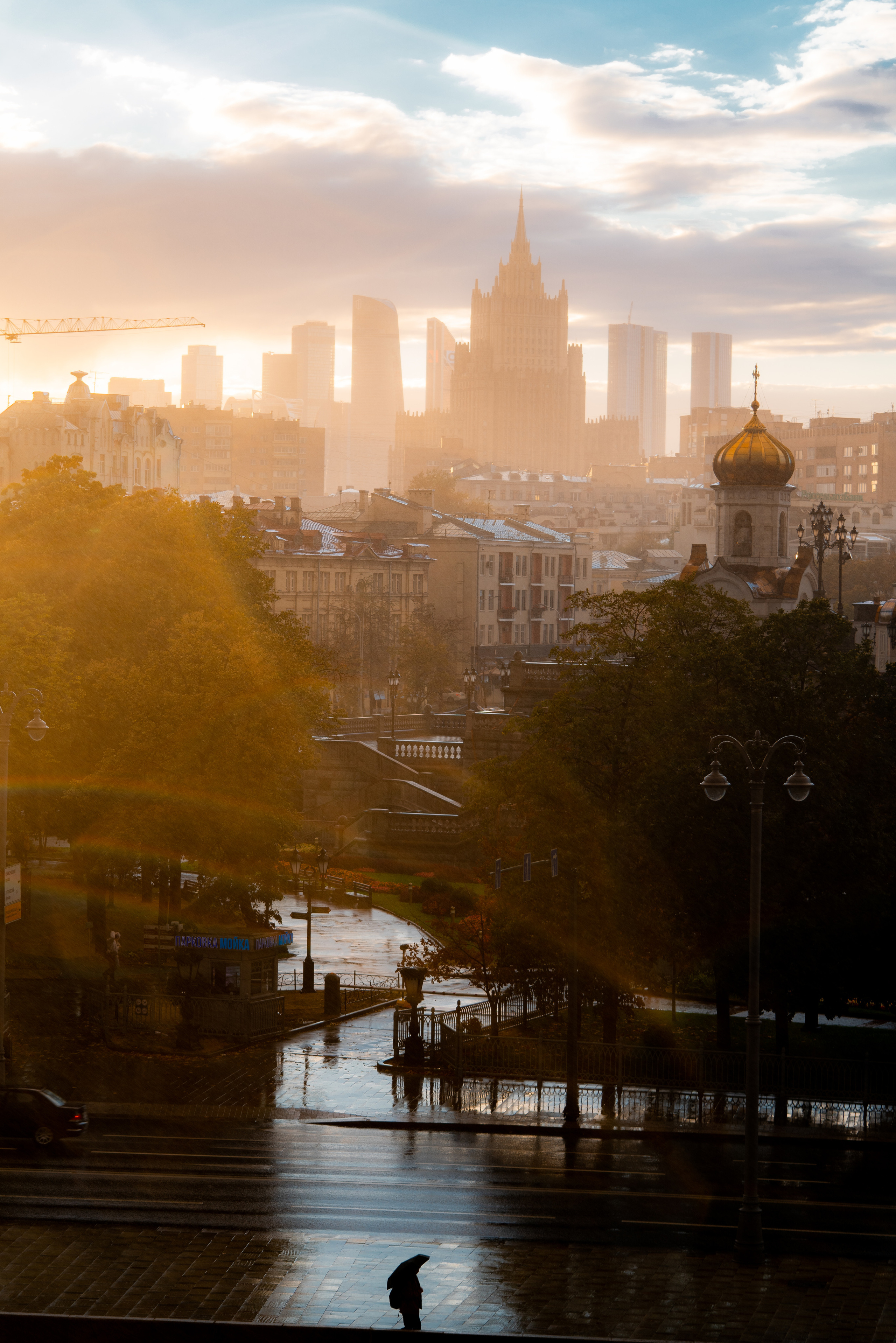 МОСКВА. ПОБУДЬ ЗДЕСЬ И ЦЕЛЕЕ БУДЕТ ЭТОТ МИР