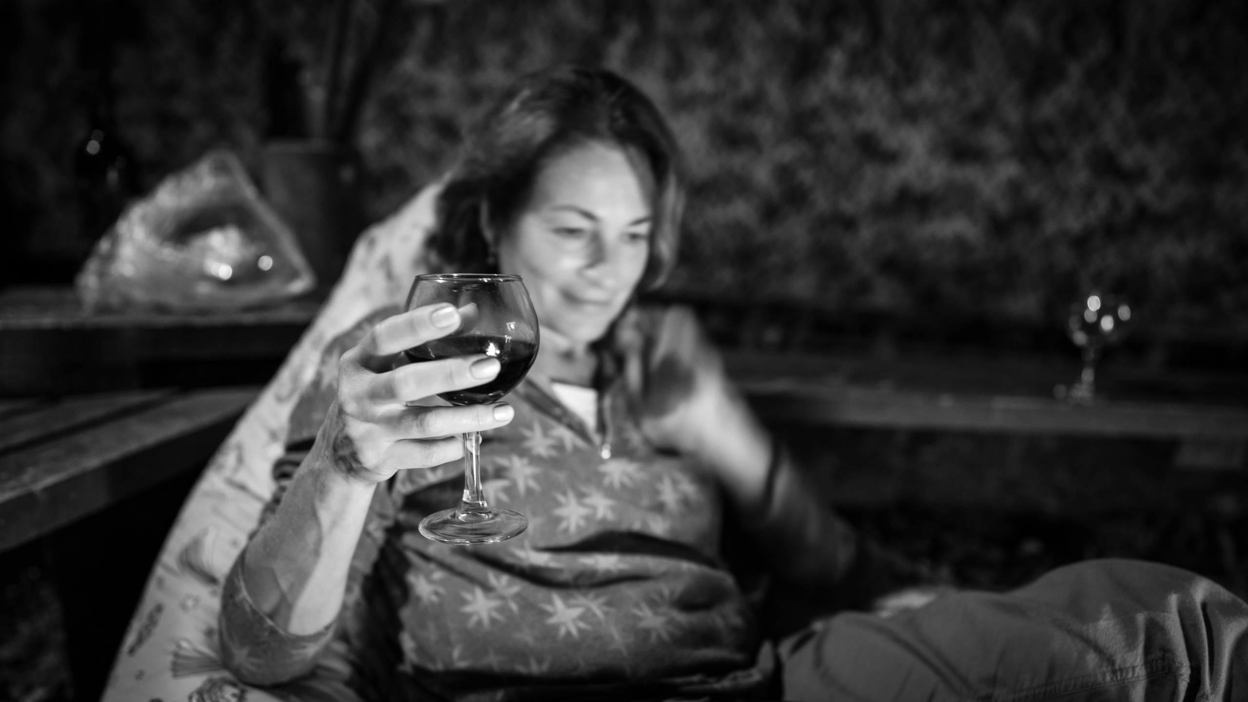 ПОРТРЕТЫ. ПОБУДЬ ЗДЕСЬ И ЦЕЛЕЕ БУДЕТ ЭТОТ МИР