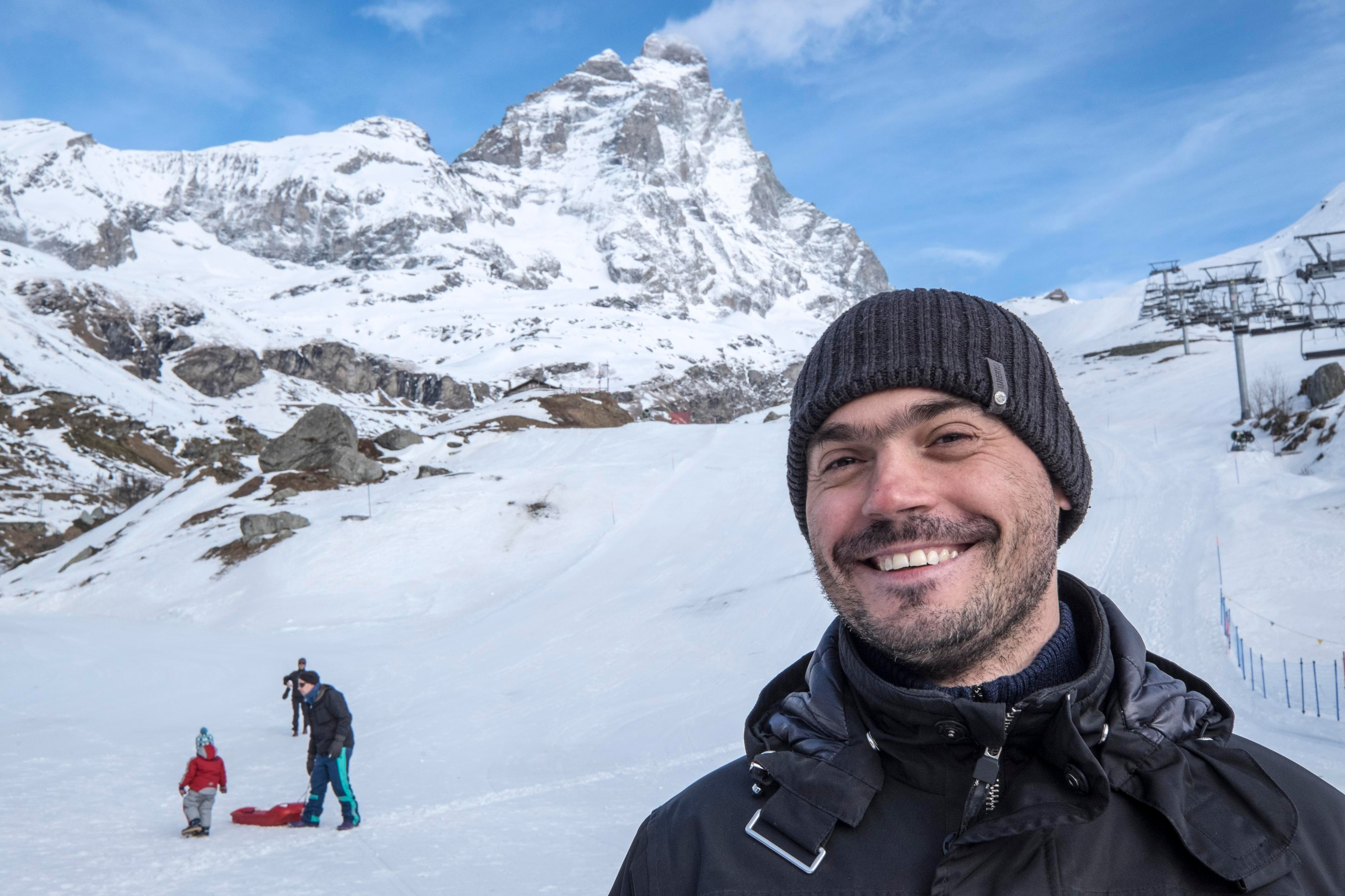 ПОРТРЕТЫ. ПОБУДЬ ЗДЕСЬ И ЦЕЛЕЕ БУДЕТ ЭТОТ МИР