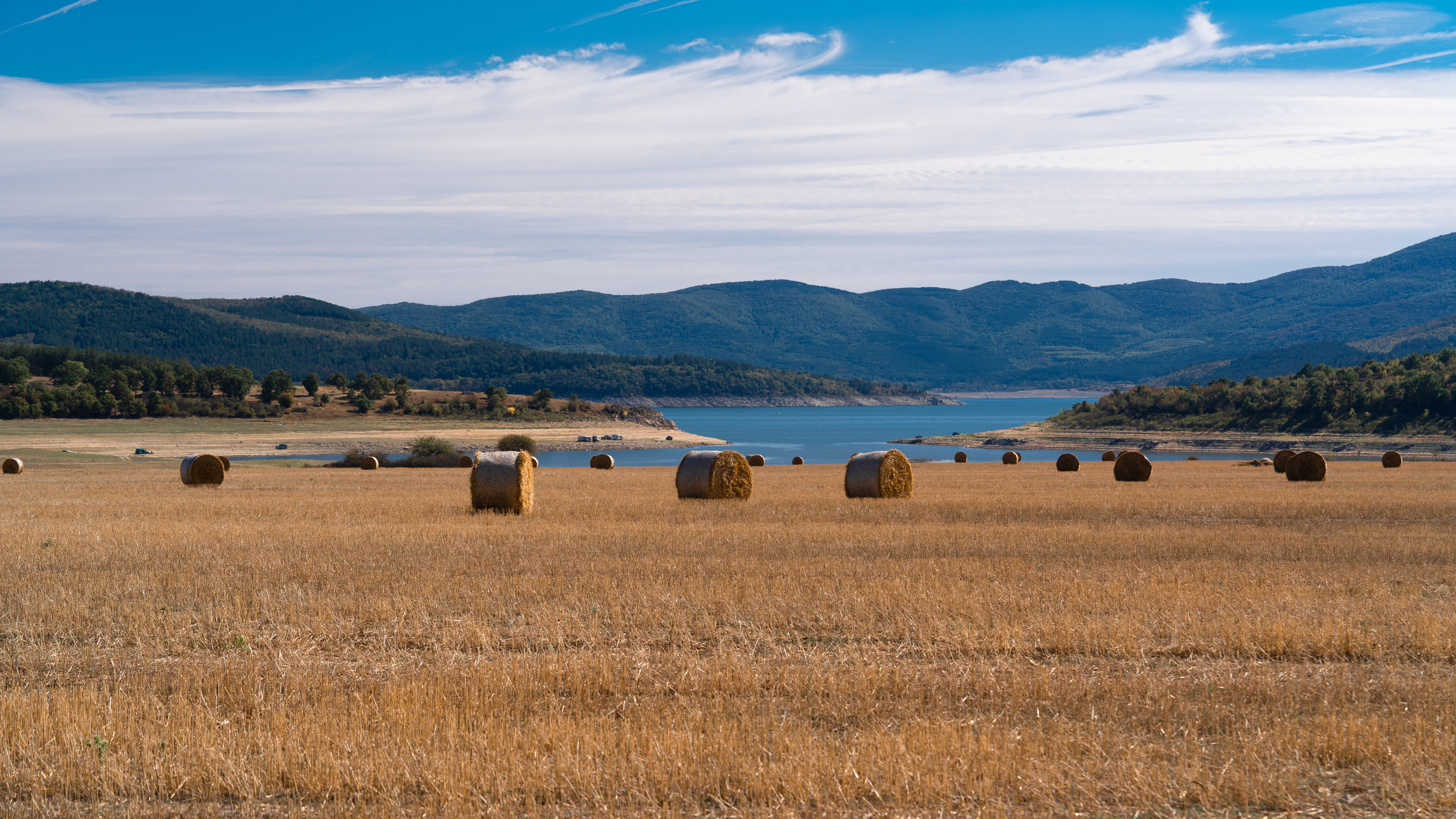 Велико Тырново, Шипка. ПОБУДЬ ЗДЕСЬ И ЦЕЛЕЕ БУДЕТ ЭТОТ МИР