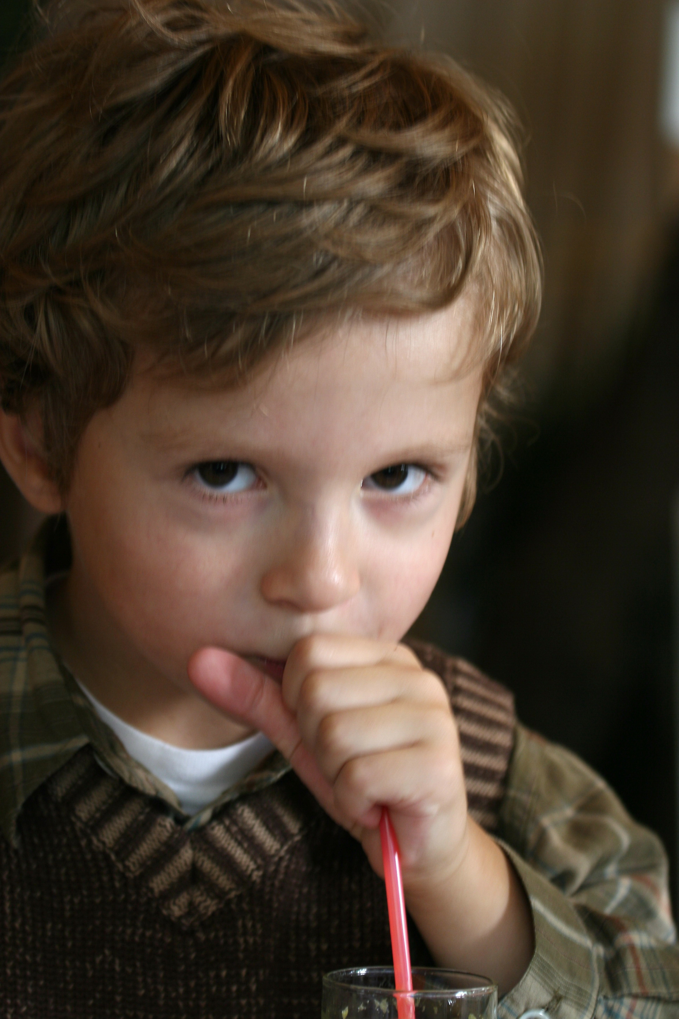 ПОРТРЕТЫ. ПОБУДЬ ЗДЕСЬ И ЦЕЛЕЕ БУДЕТ ЭТОТ МИР