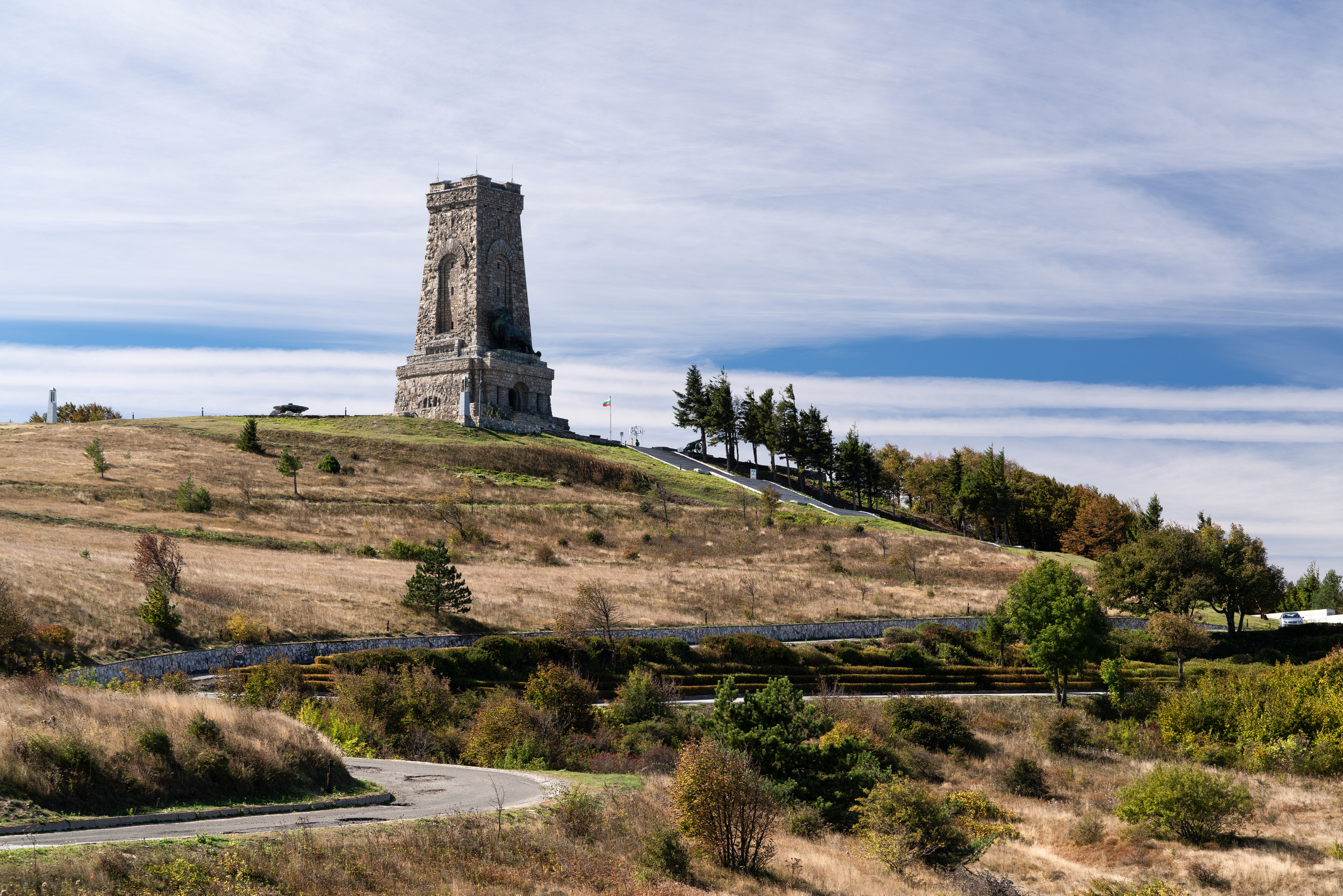 Велико Тырново, Шипка. ПОБУДЬ ЗДЕСЬ И ЦЕЛЕЕ БУДЕТ ЭТОТ МИР