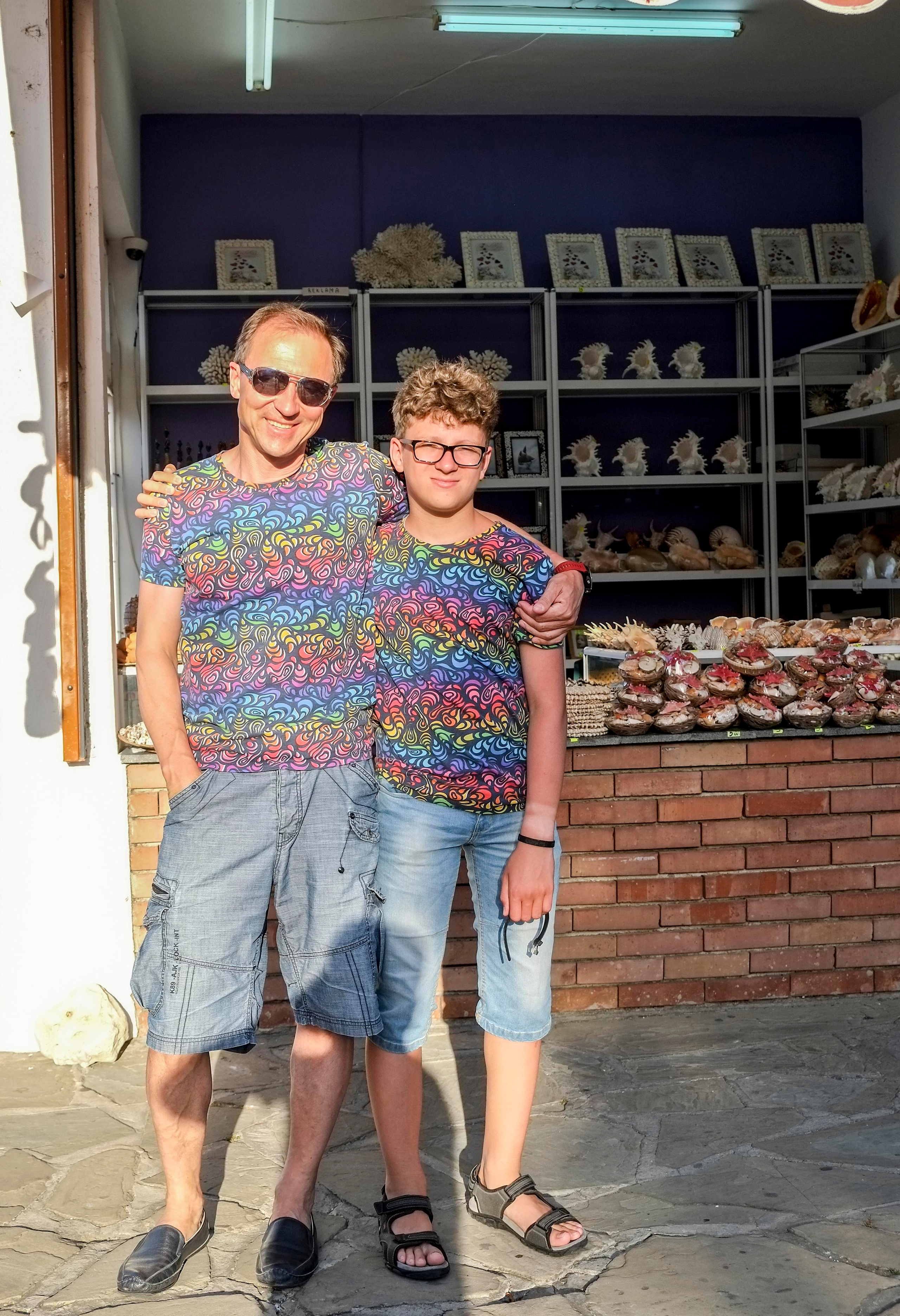 ПОРТРЕТЫ. ПОБУДЬ ЗДЕСЬ И ЦЕЛЕЕ БУДЕТ ЭТОТ МИР