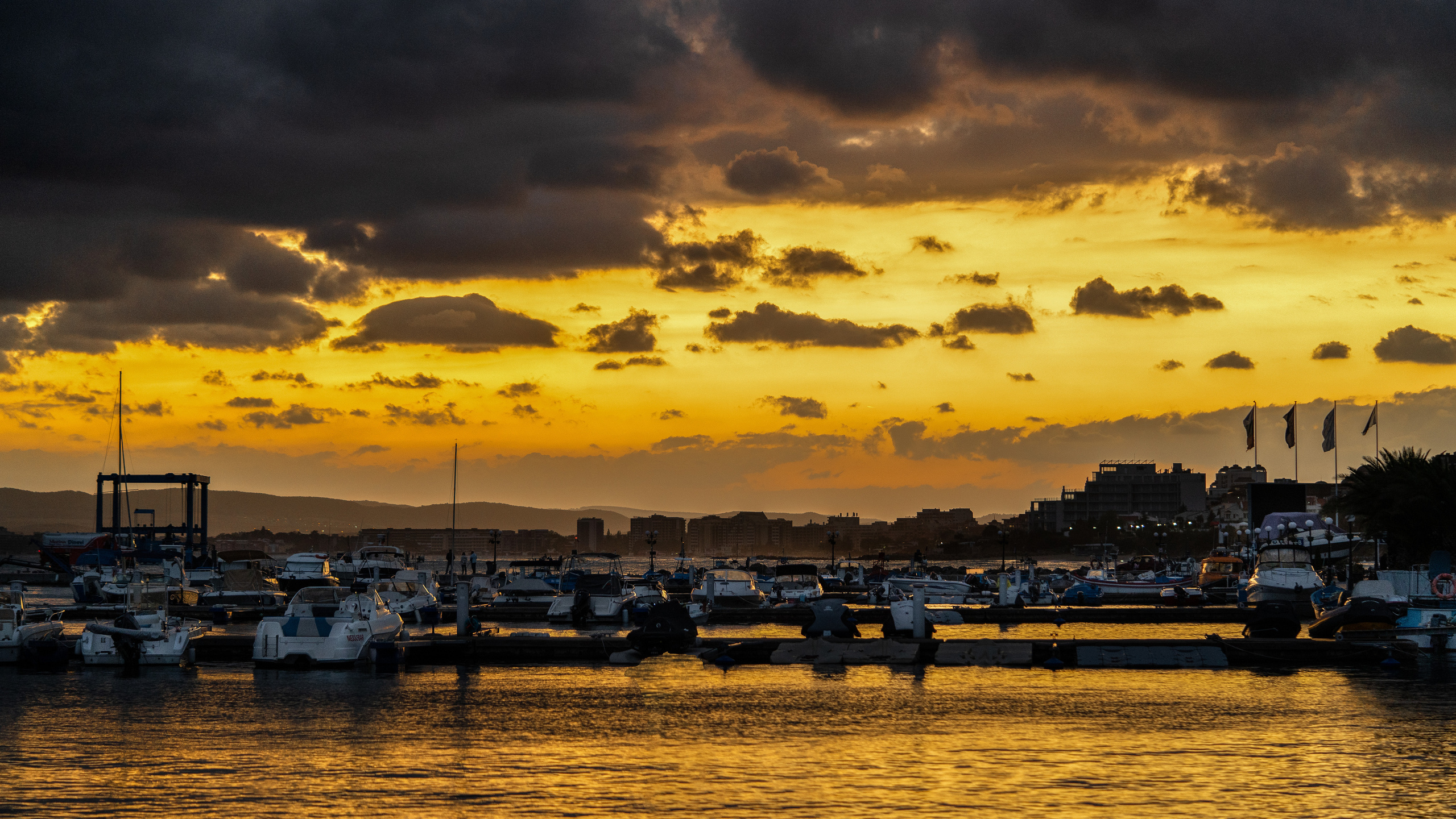 Святой Влас. ПОБУДЬ ЗДЕСЬ И ЦЕЛЕЕ БУДЕТ ЭТОТ МИР