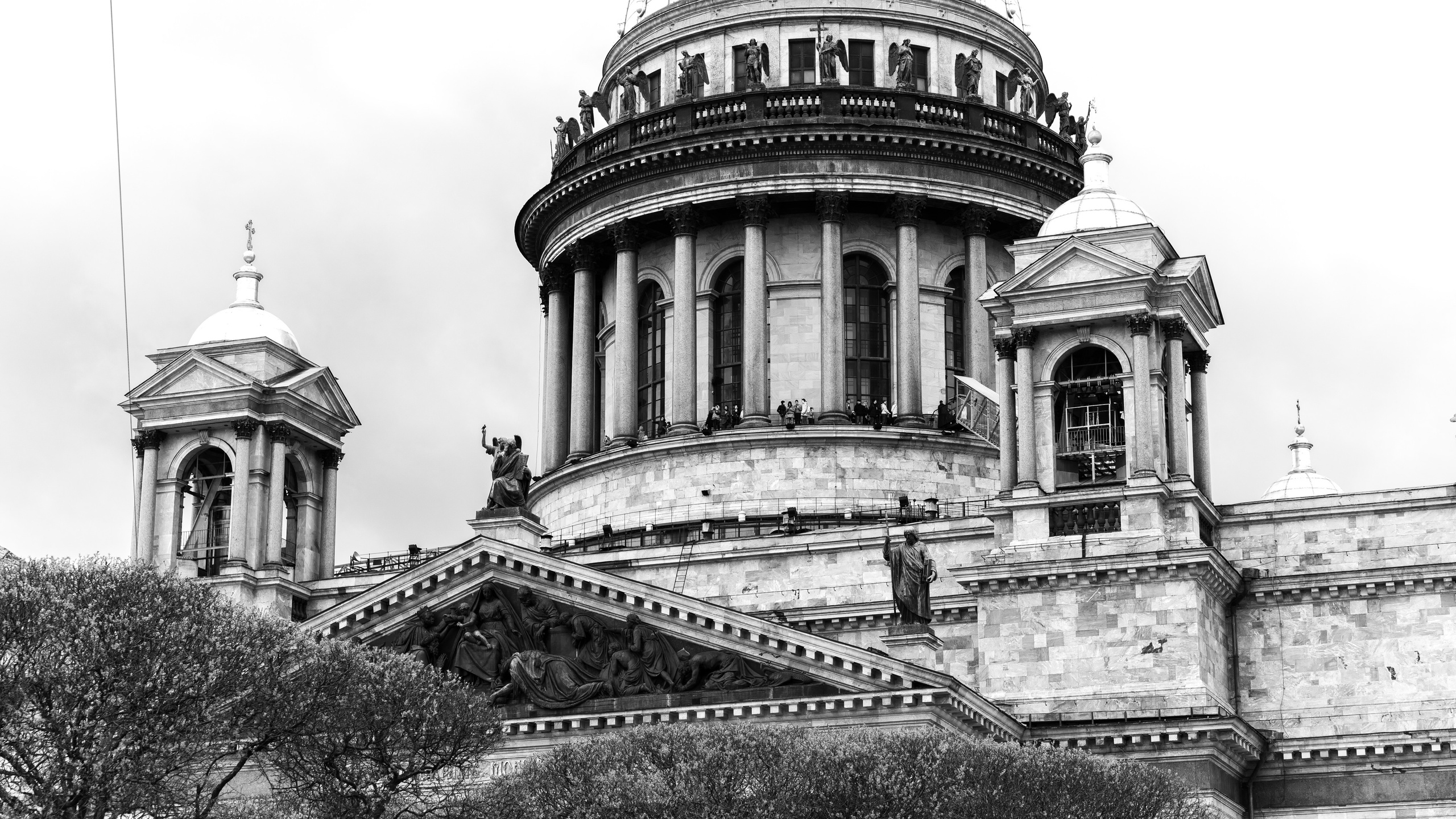 Санкт-Петербург. ПОБУДЬ ЗДЕСЬ И ЦЕЛЕЕ БУДЕТ ЭТОТ МИР