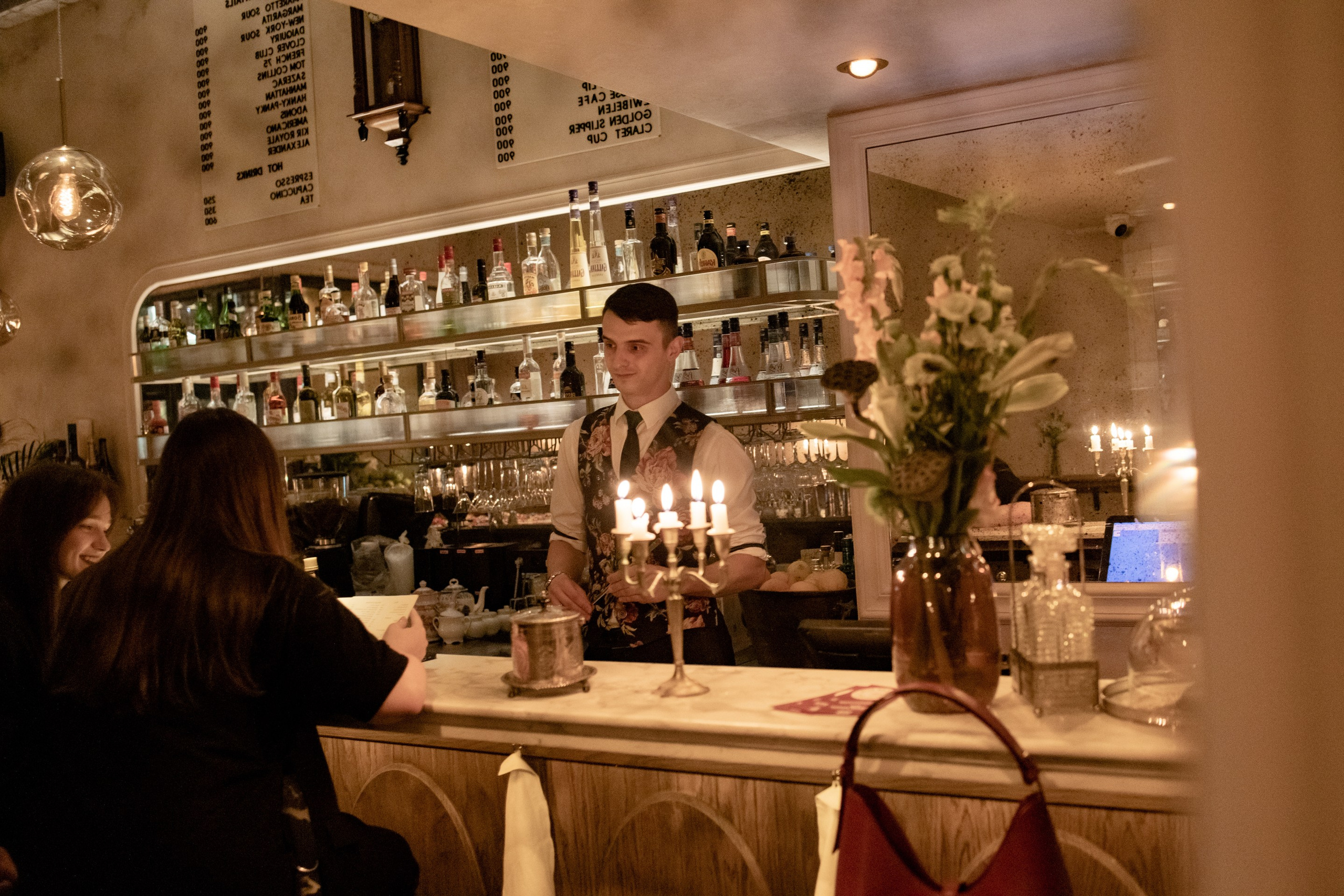 Бар Медведь. VICTORIA SHU