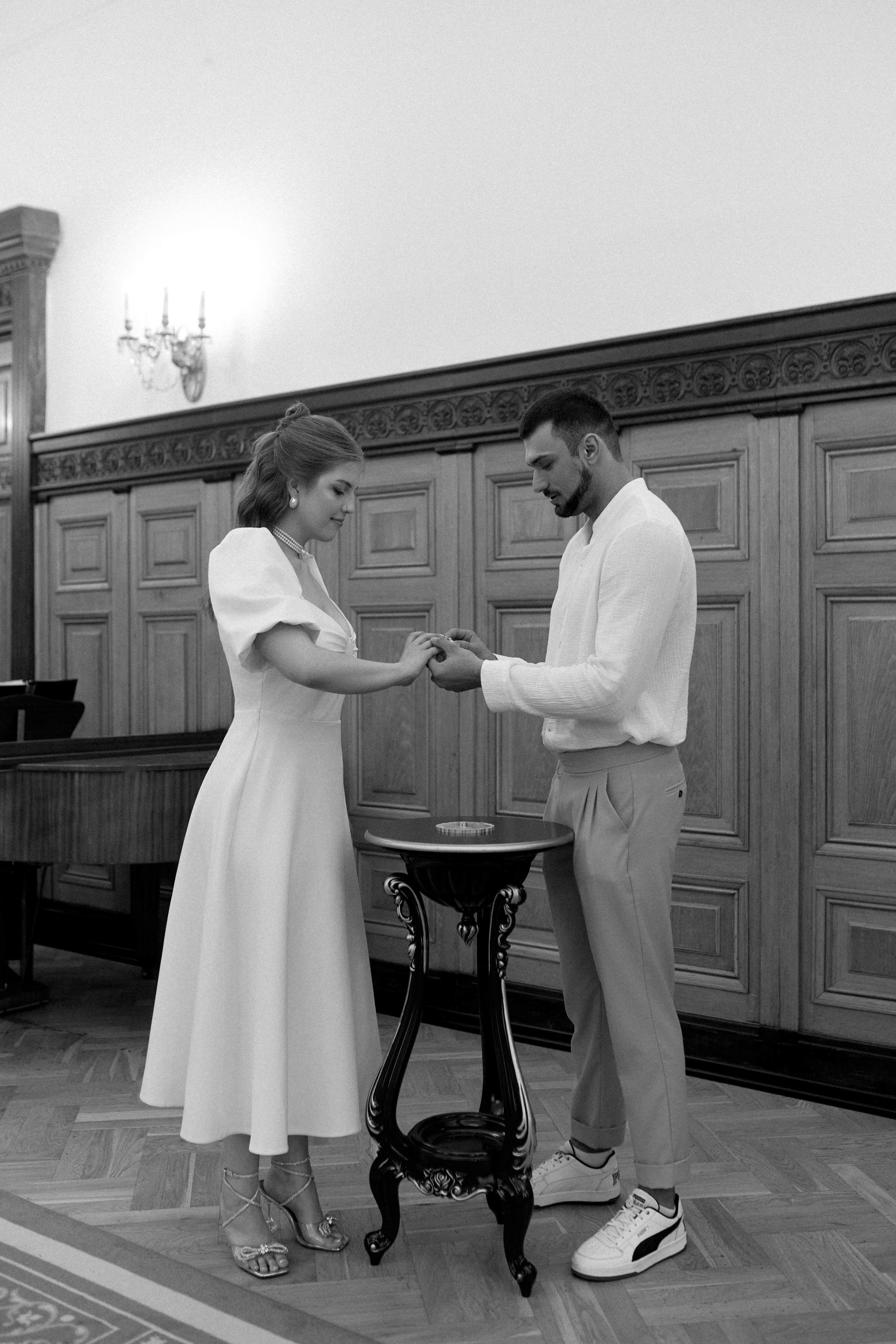 Свадебная Фотосессия в Грибоедовском загсе. Сестры Карабаза. Фотографы и ретушеры в Москве и Санкт-Петербурге