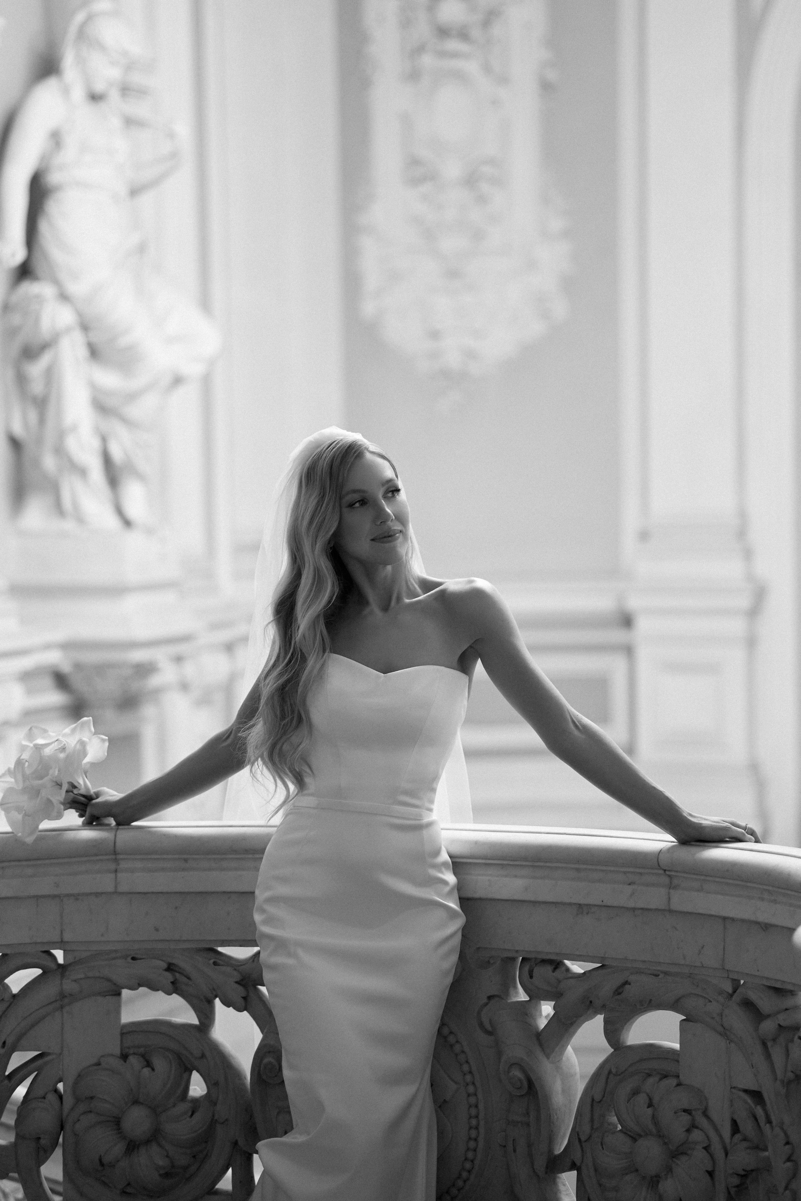 Свадебная фотосессия в Дворце Бракосочетания № 1. Сестры Карабаза. Фотографы и ретушеры в Москве и Санкт-Петербурге