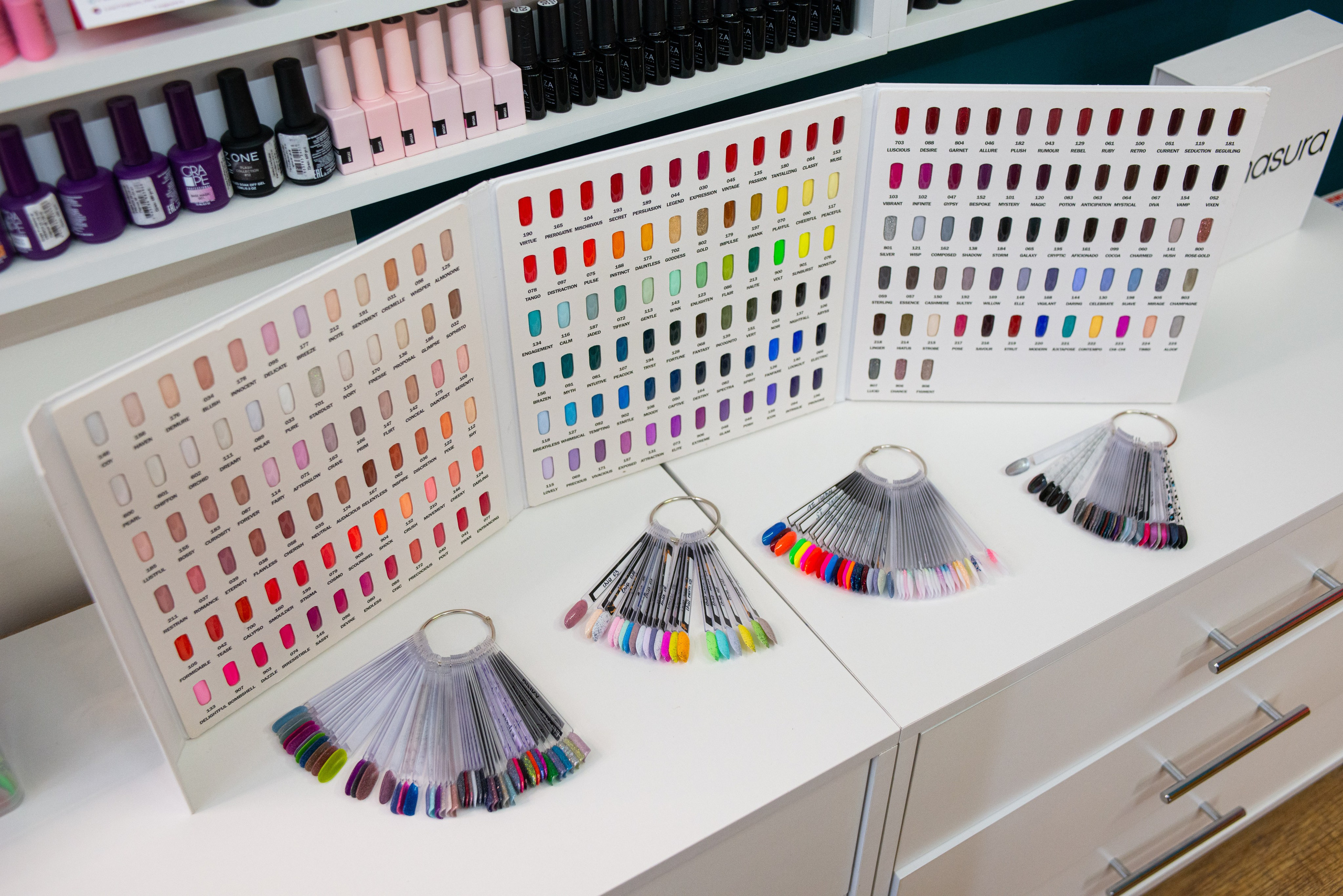 Интерьерная фотосъёмка салонов красоты Force Majeure. Репортажный и персональный фотограф в Москве