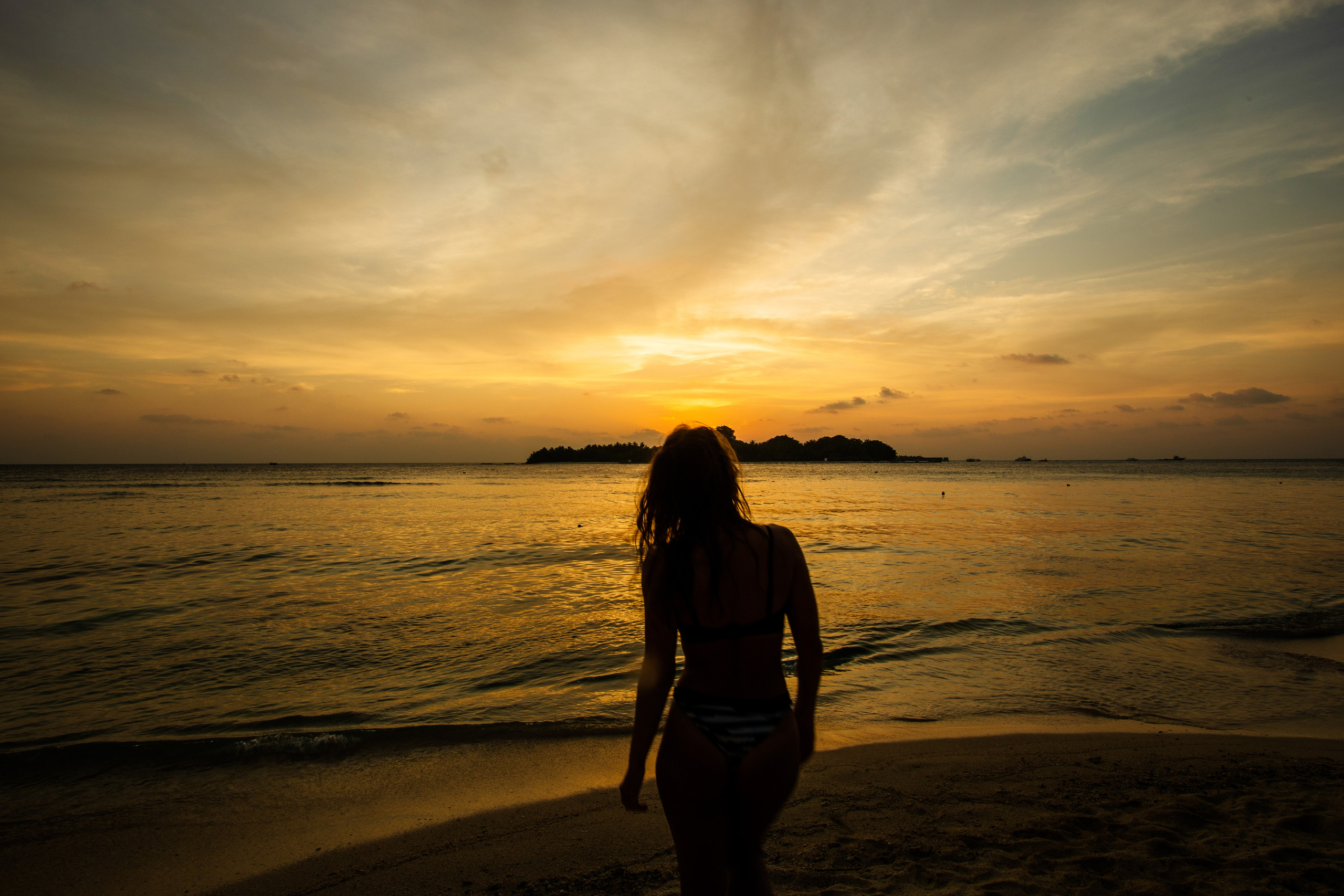 Мальдивы февраль/2020. Фотограф-видеограф для женщин в Черногории Резник Марина