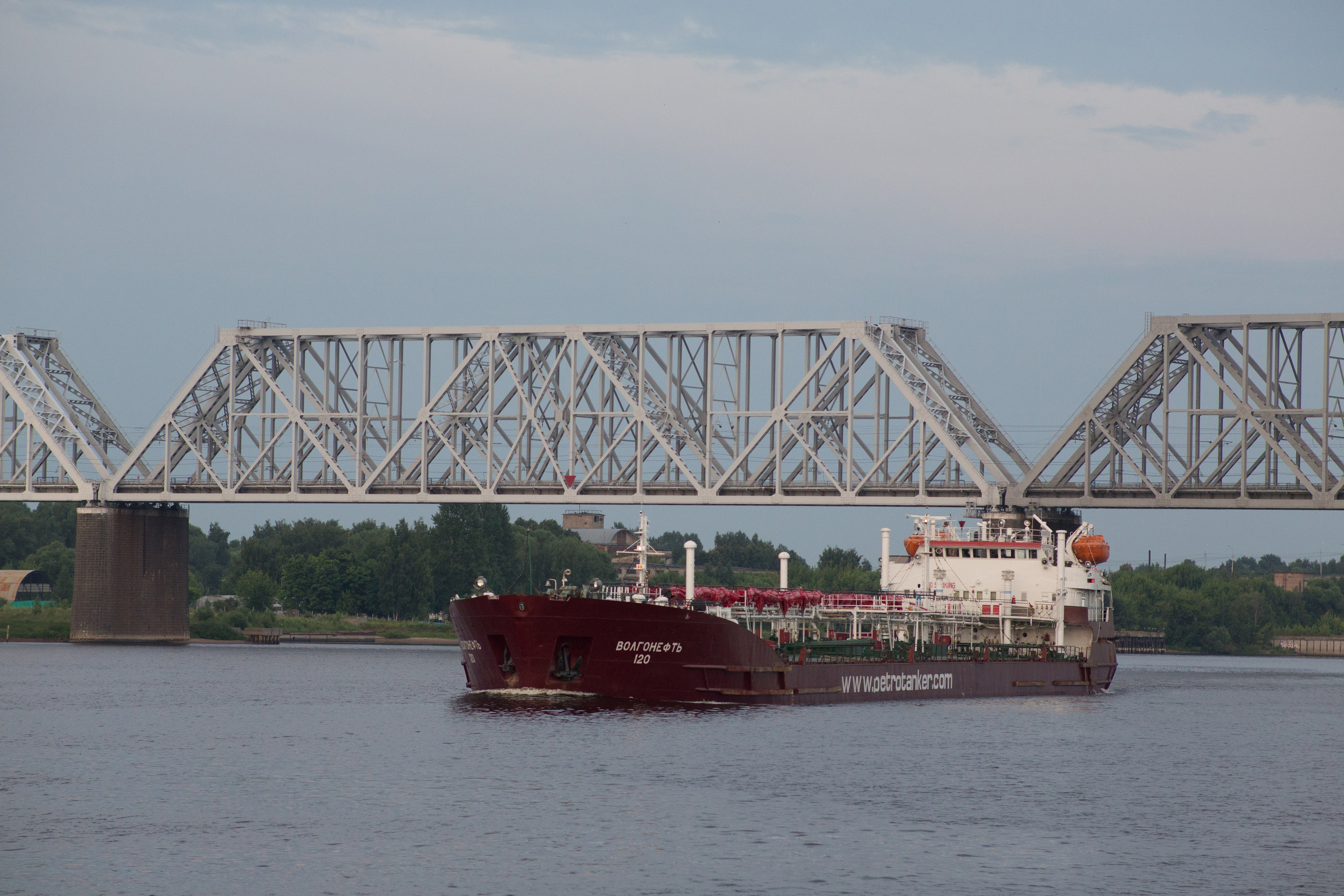 Г. Ярославль. Студия Максима Белослюдцева