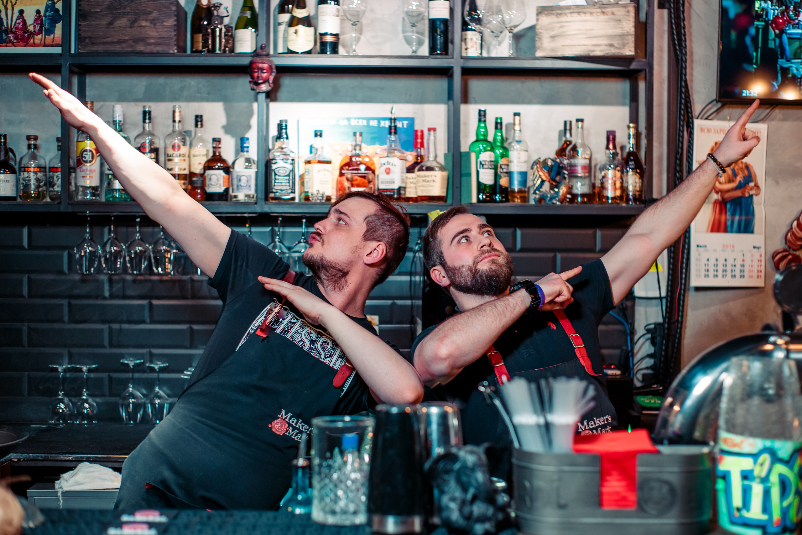 Репортаж в баре | Ростов-Папа бар. Репортажный фотограф Семён Борисов | Москва