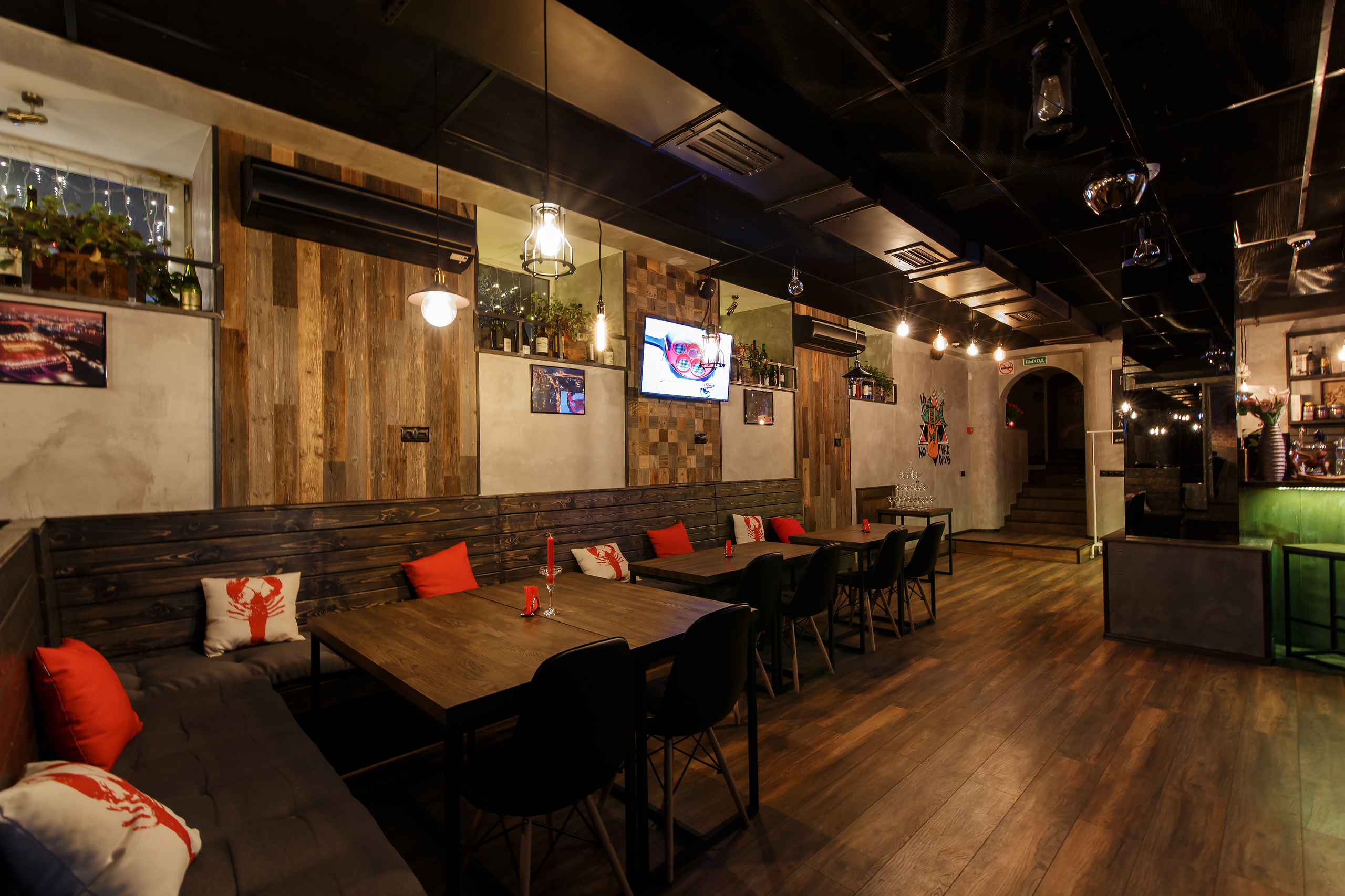 Репортаж в баре | Ростов-Папа бар. Репортажный фотограф Семён Борисов | Москва