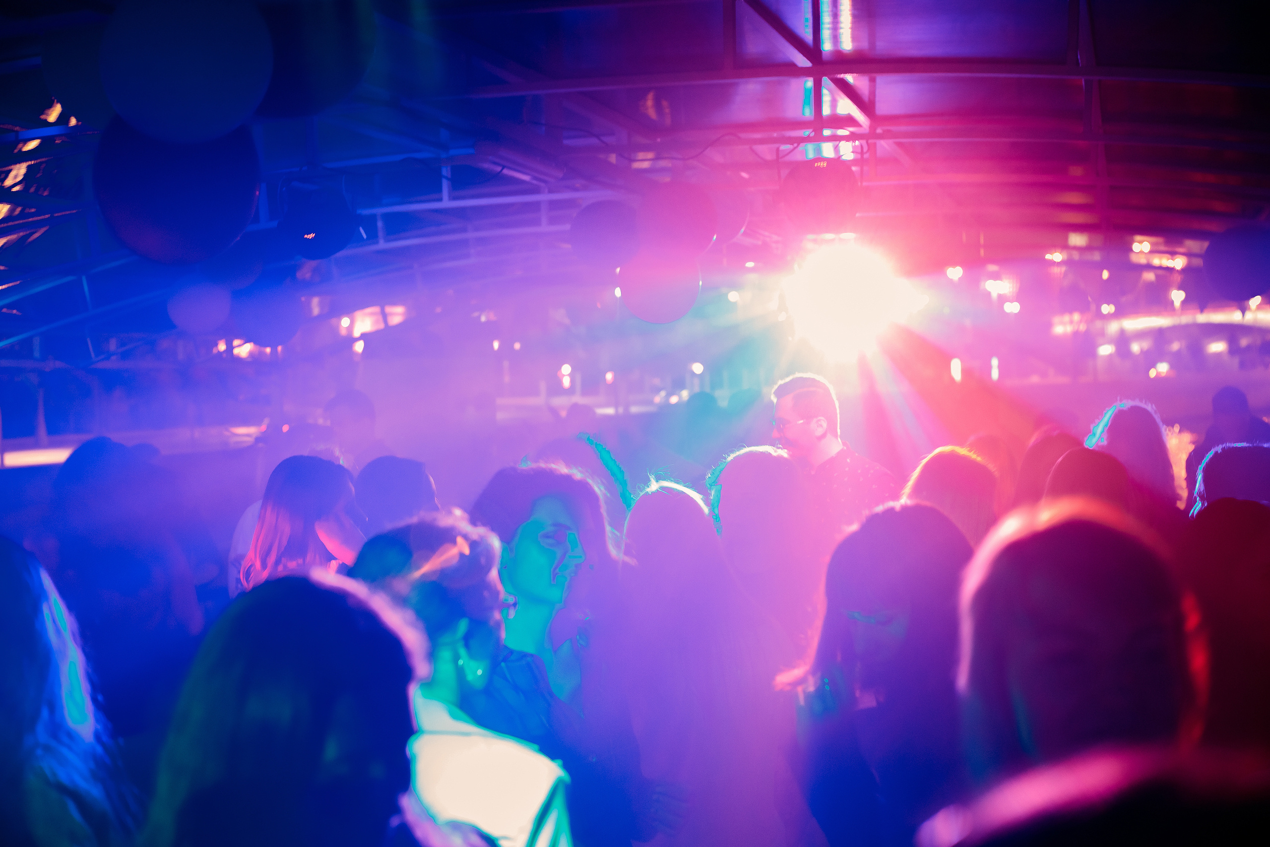 Вечеринка на теплоходе | 2019. Репортажный фотограф Семён Борисов | Москва