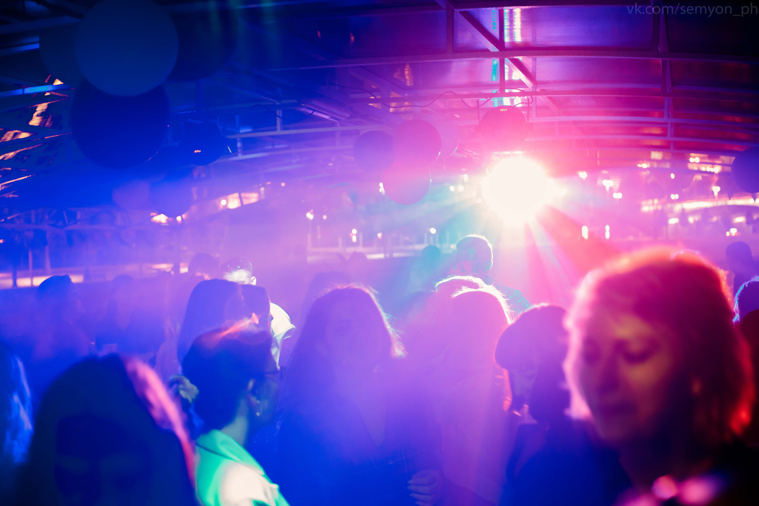 Вечеринка на теплоходе | 2019. Репортажный фотограф Семён Борисов | Москва