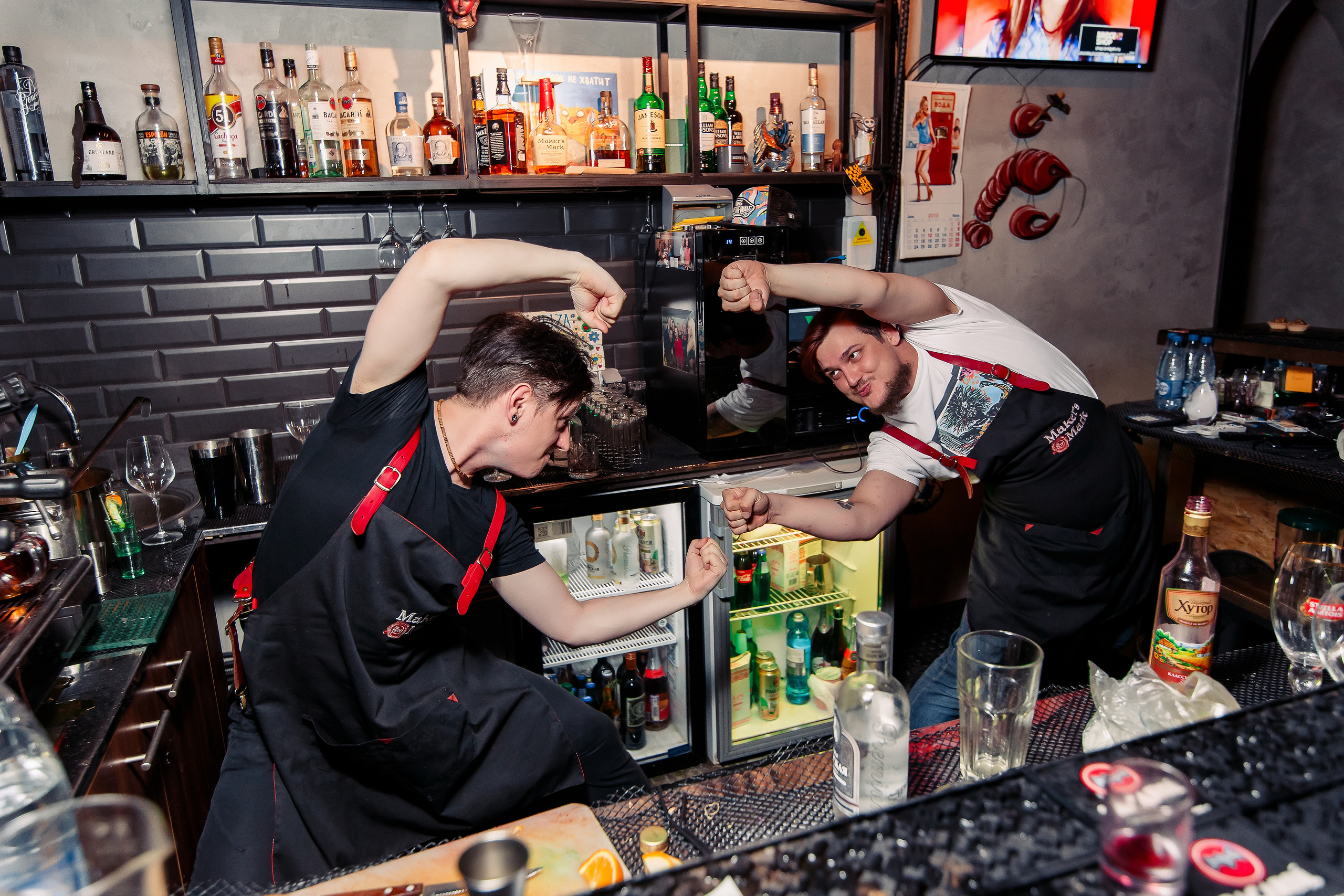 Репортаж в баре | Ростов-Папа бар. Репортажный фотограф Семён Борисов | Москва