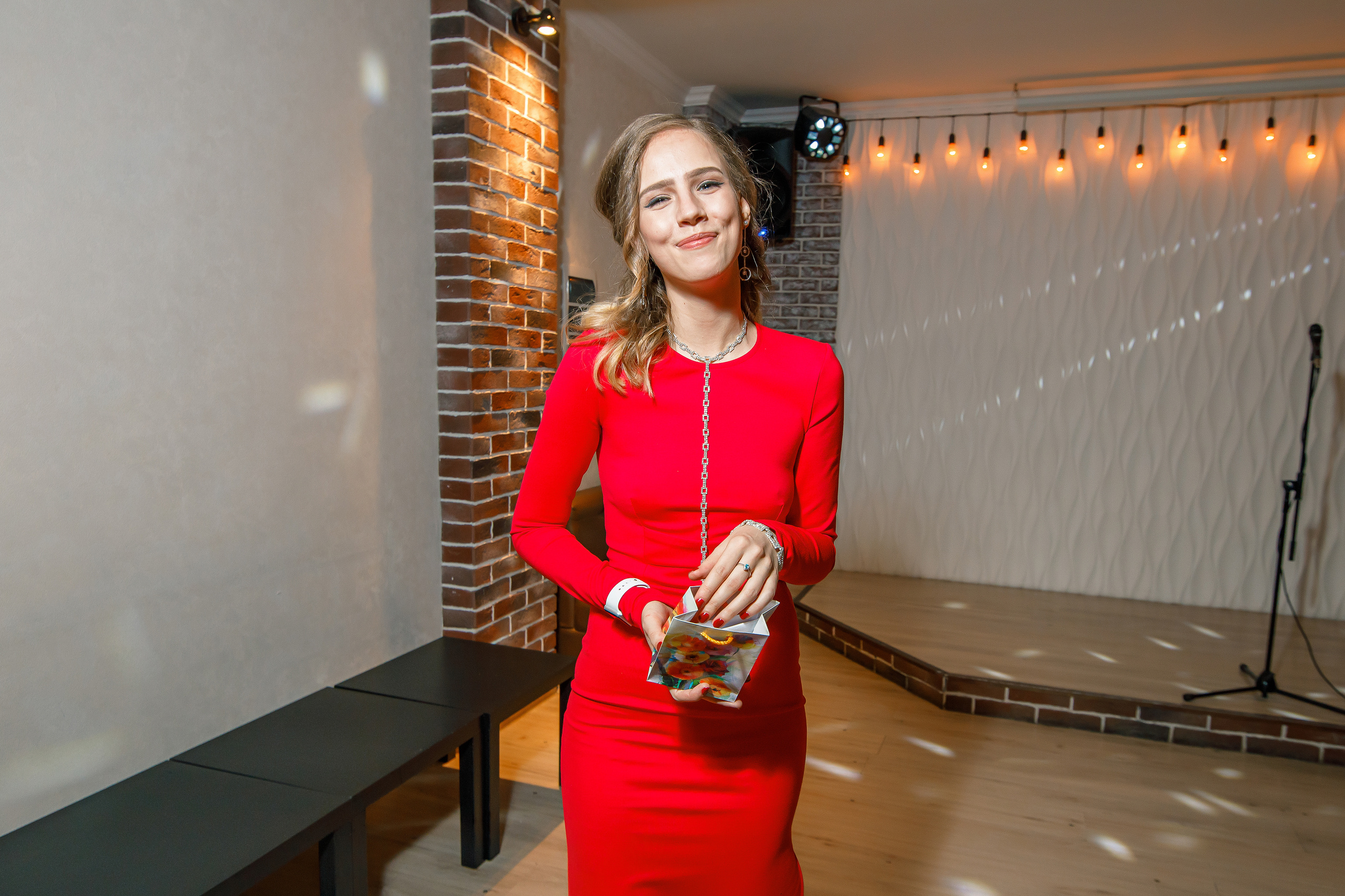 День рождения Тани | Loft Lodge. Репортажный фотограф Семён Борисов | Москва