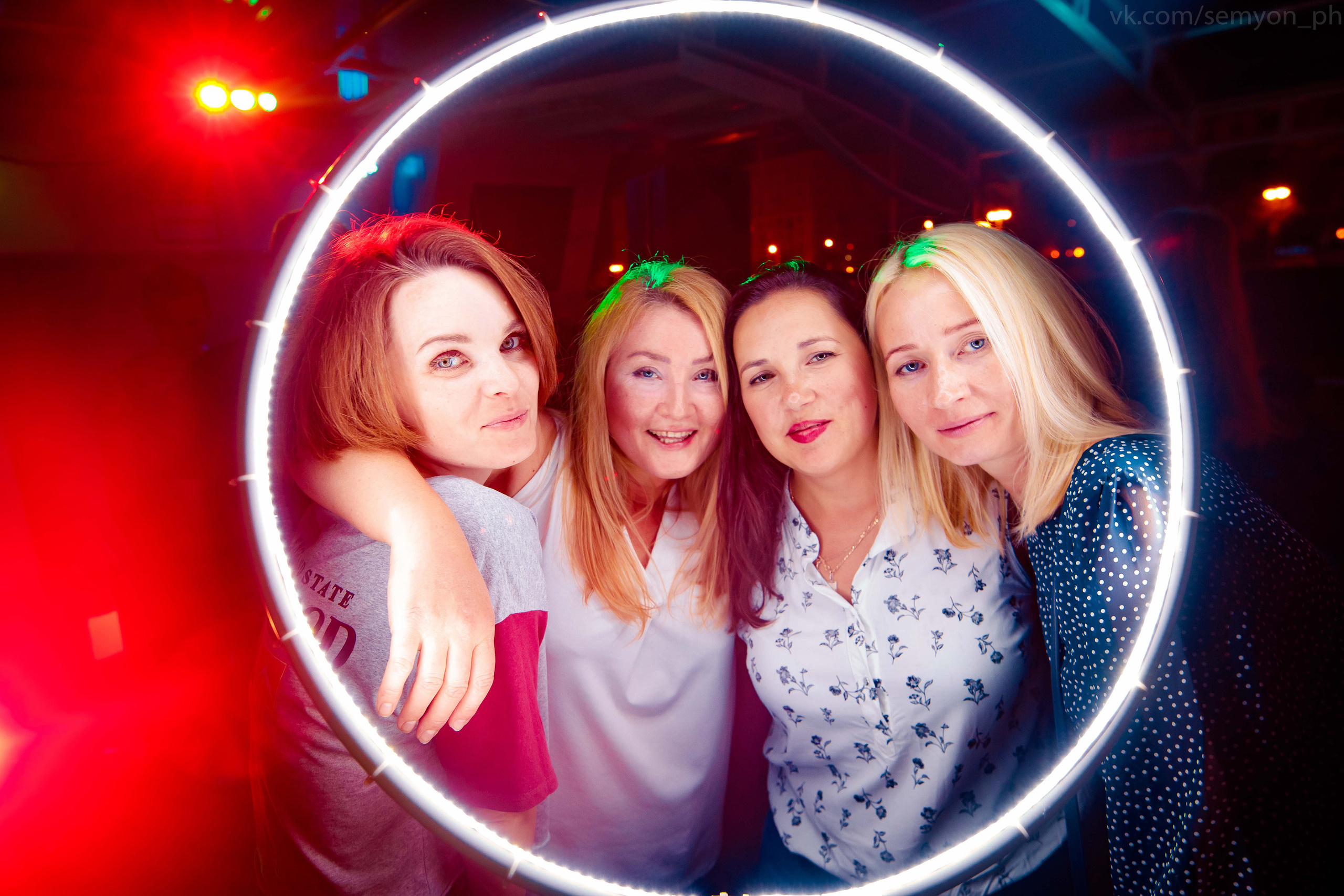 Вечеринка на теплоходе | 2019. Репортажный фотограф Семён Борисов | Москва