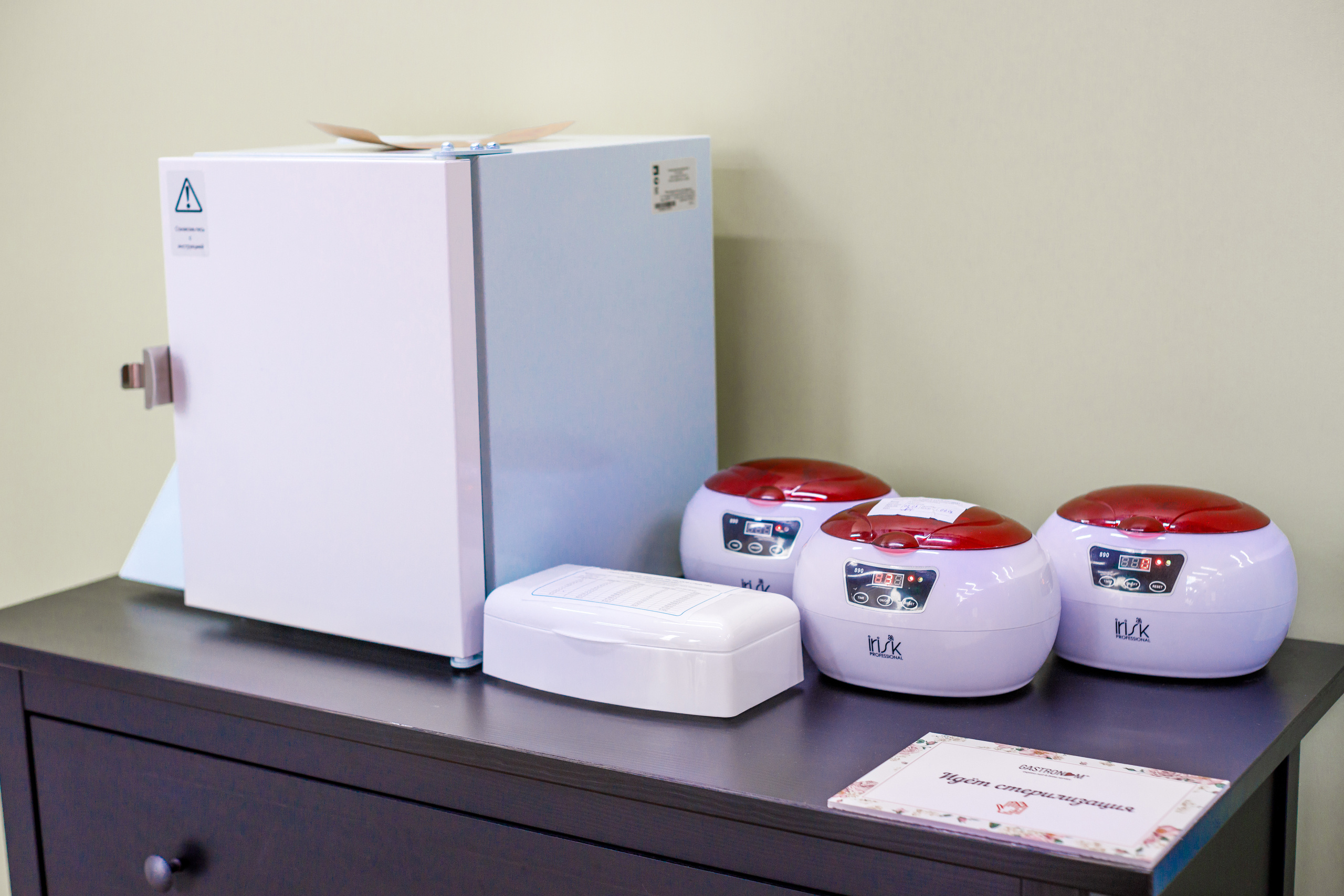 Интерьер маникюрного салона Gastronom. Репортажный фотограф Семён Борисов | Москва