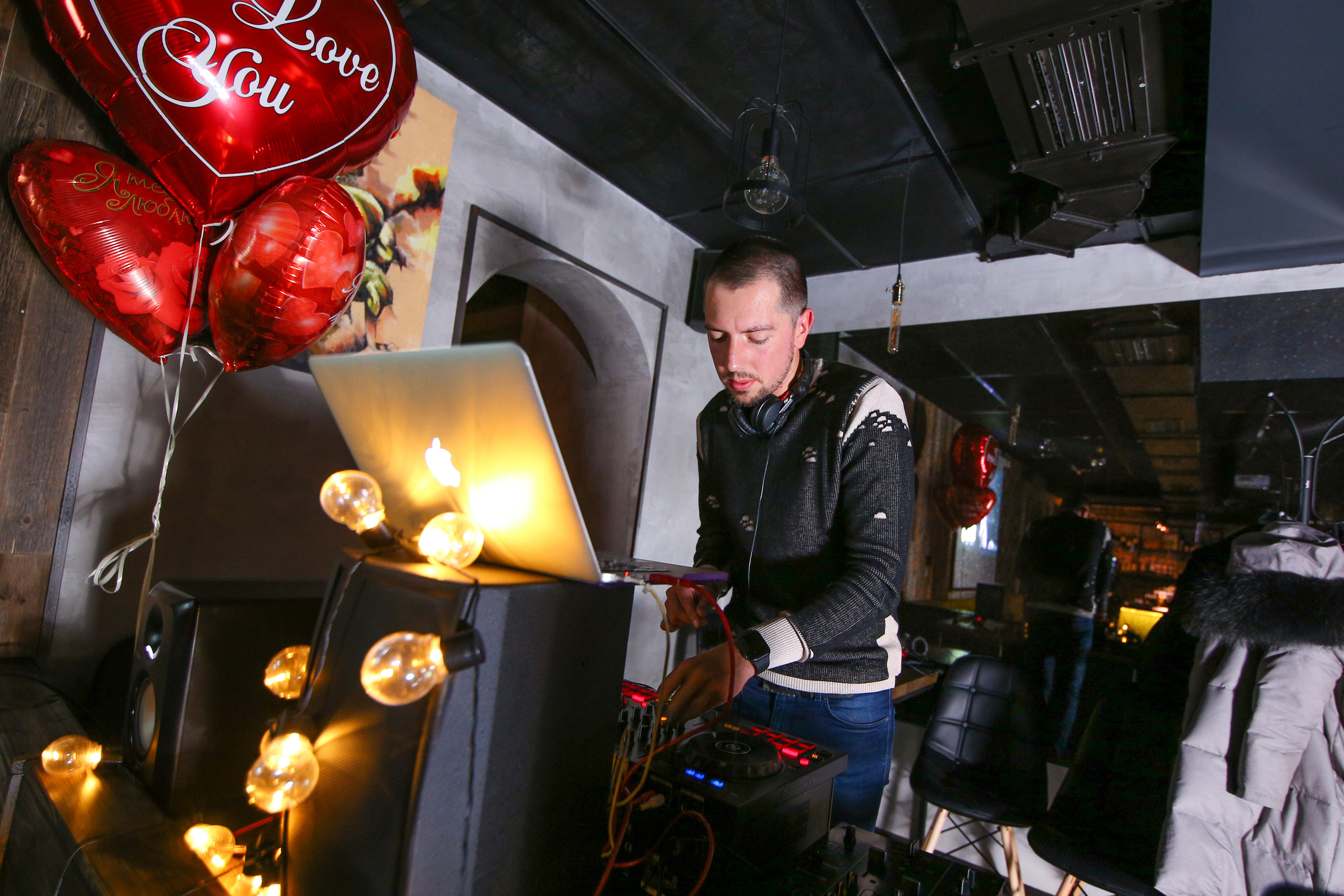 Репортаж в баре | Ростов-Папа бар. Репортажный фотограф Семён Борисов | Москва