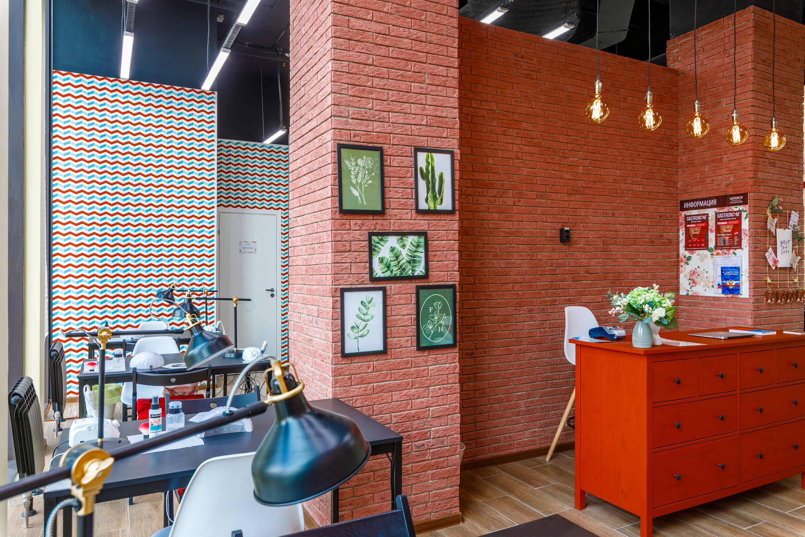Интерьер маникюрного салона Gastronom. Репортажный фотограф Семён Борисов | Москва
