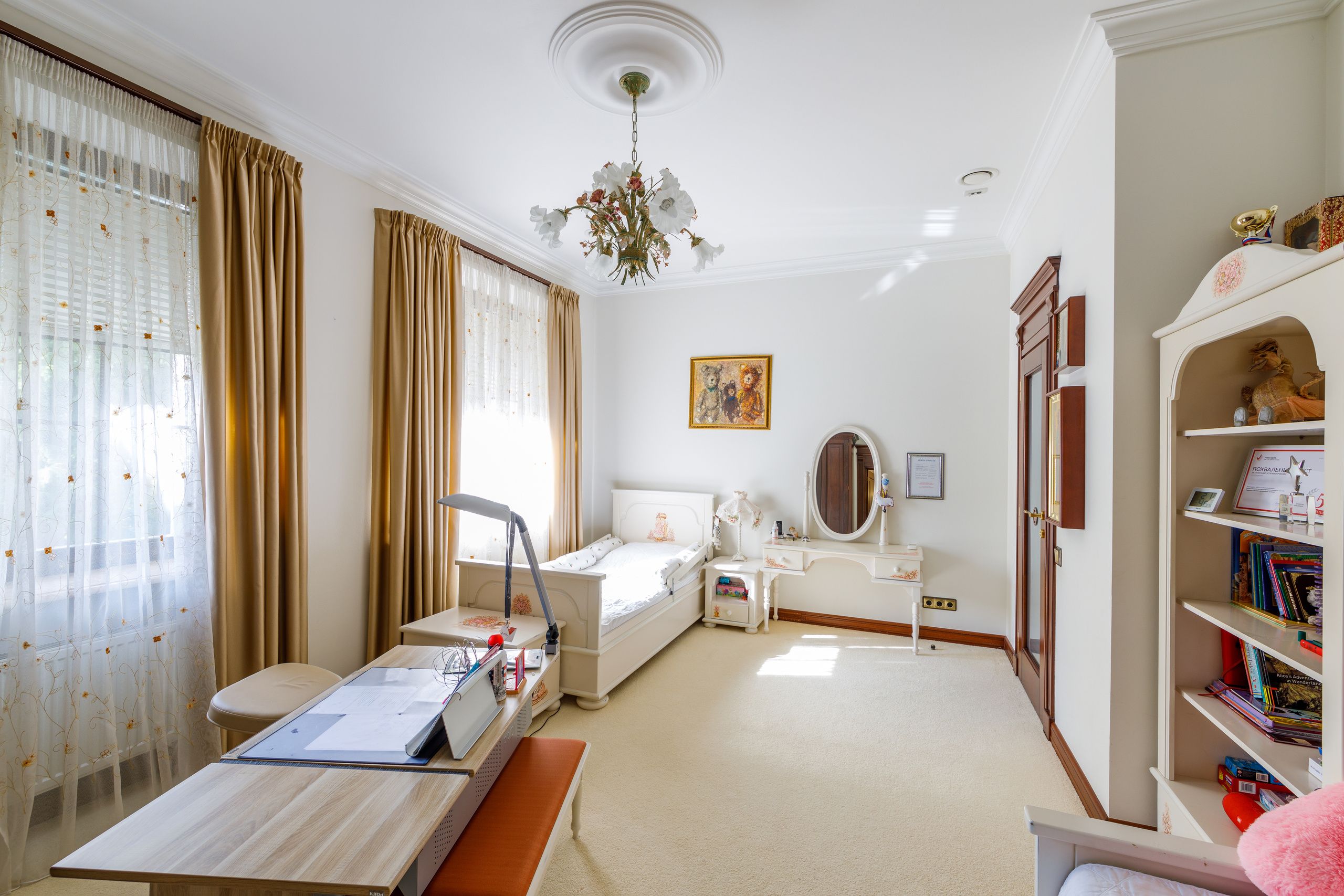 Интерьер дома на улице «X». Репортажный фотограф Семён Борисов | Москва