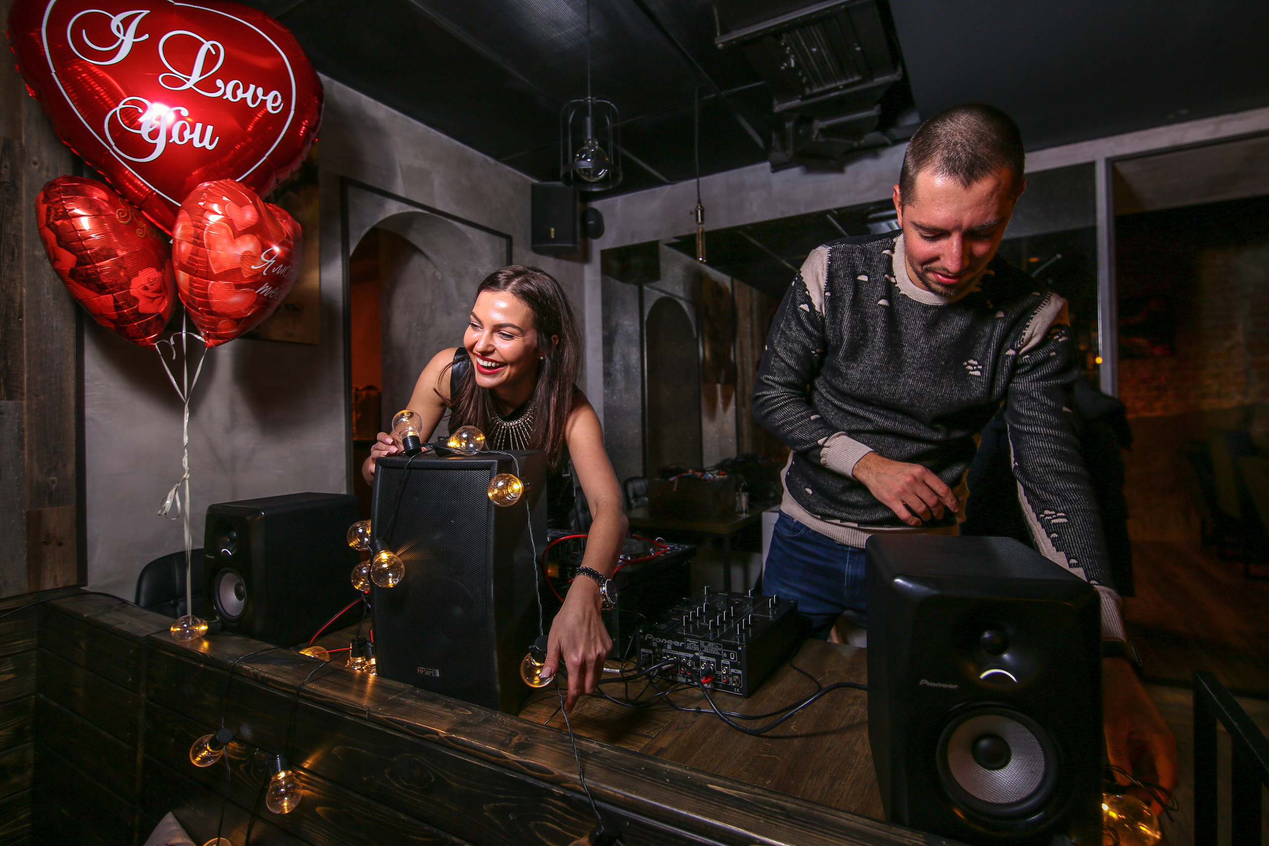 Репортаж в баре | Ростов-Папа бар. Репортажный фотограф Семён Борисов | Москва