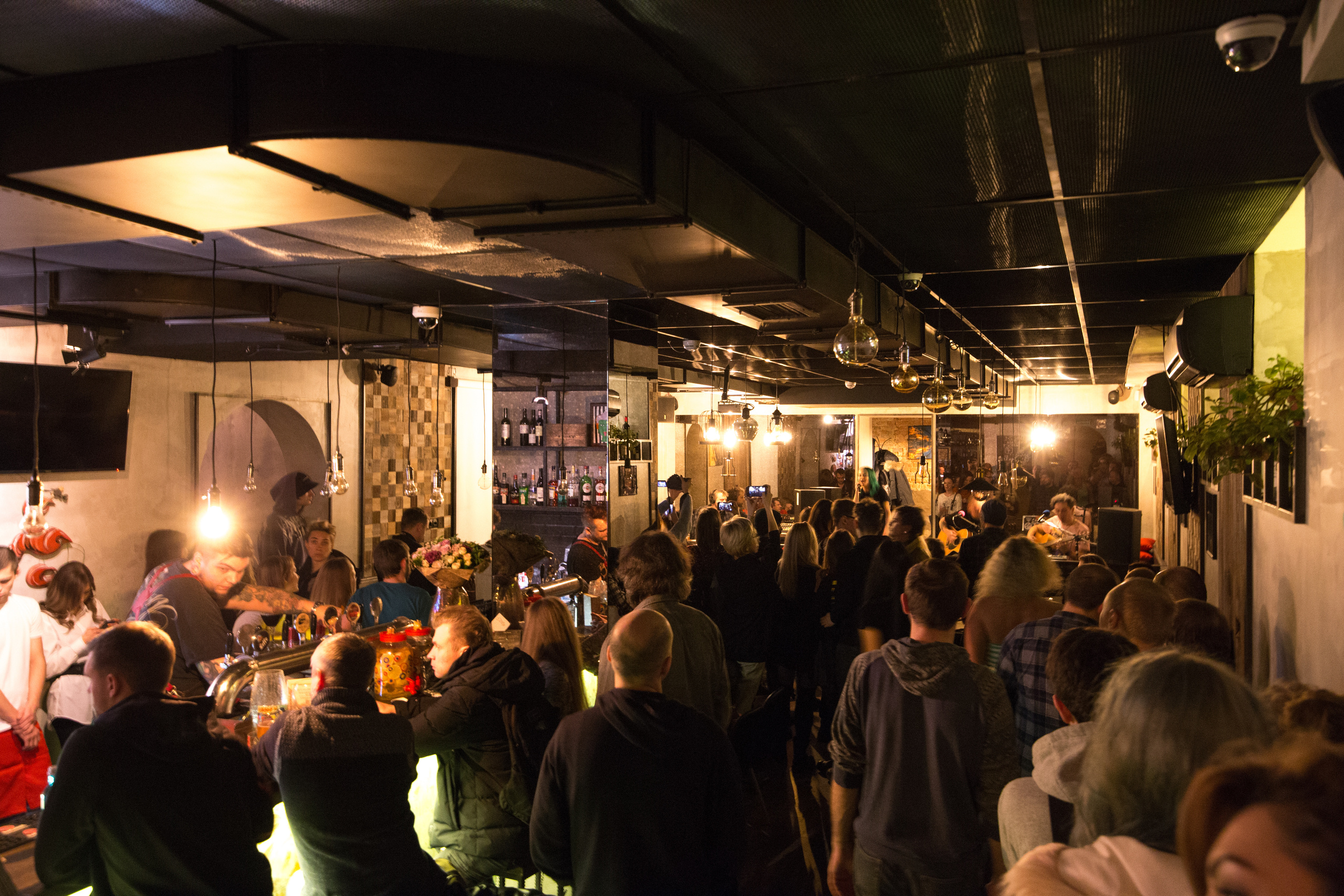 Репортаж в баре | Ростов-Папа бар. Репортажный фотограф Семён Борисов | Москва