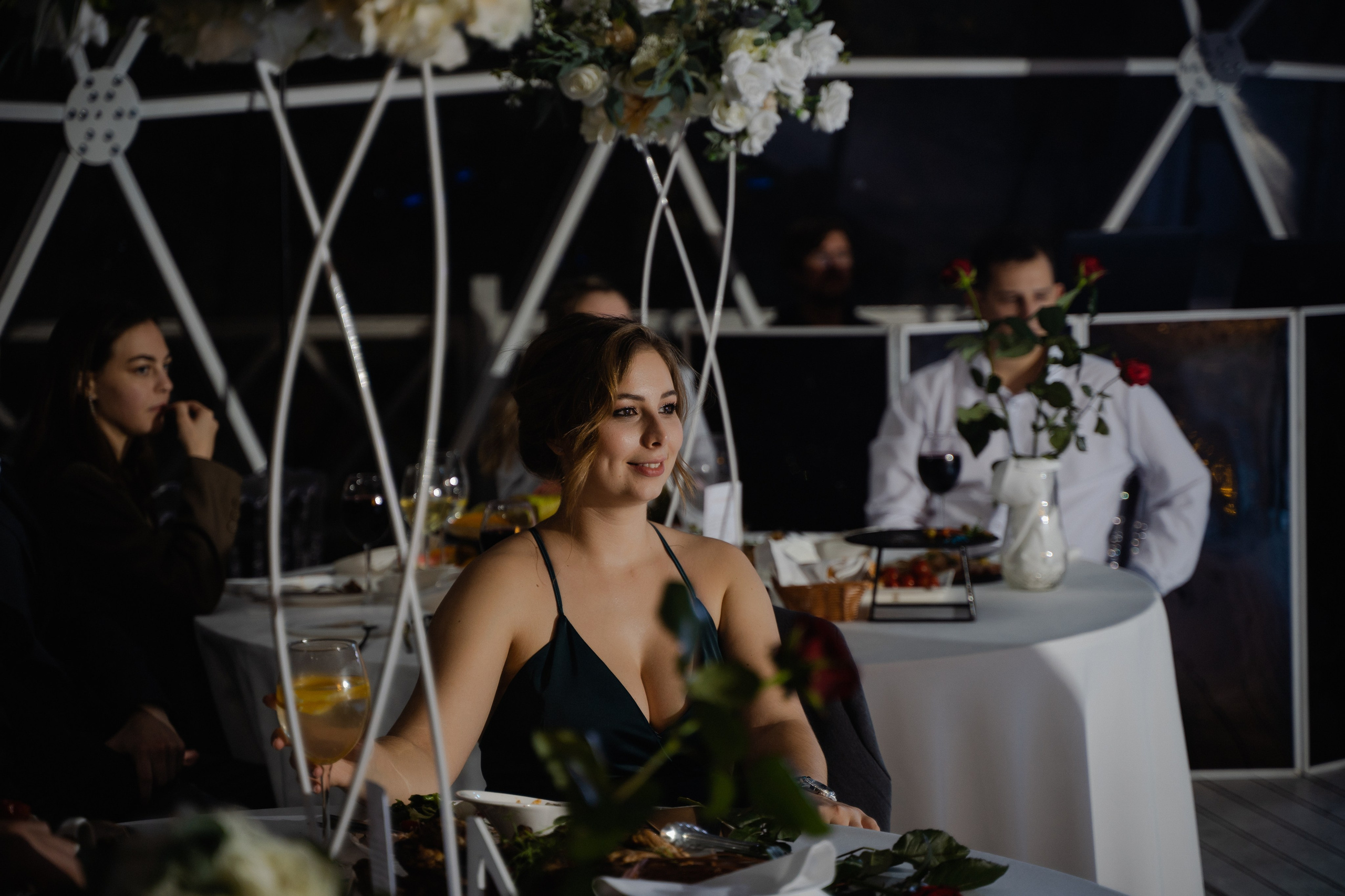 Ксения и Василий. Хвоя. Фотограф Аля Овчарова