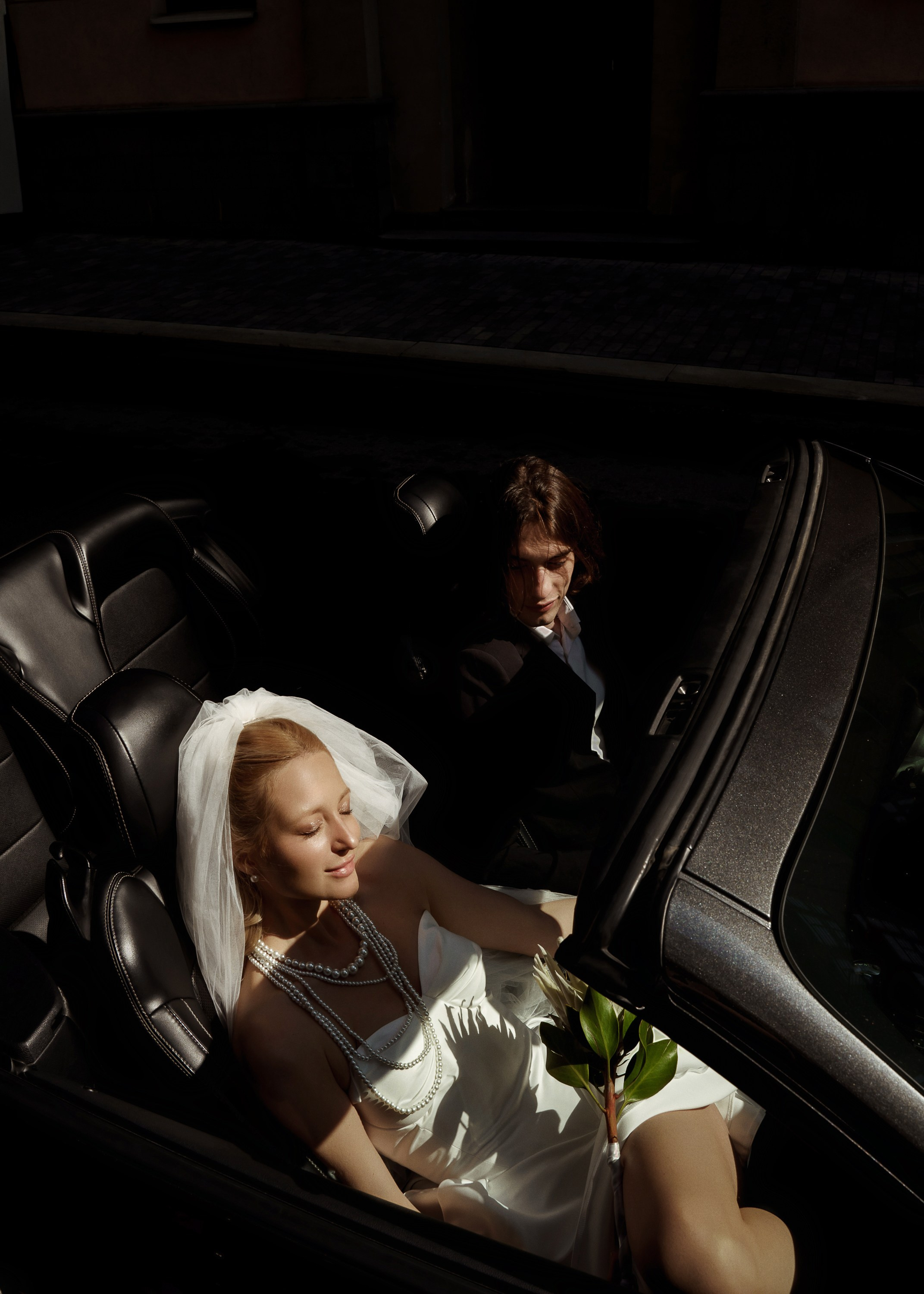 КАБРИОЛЕТ. Женский портрет