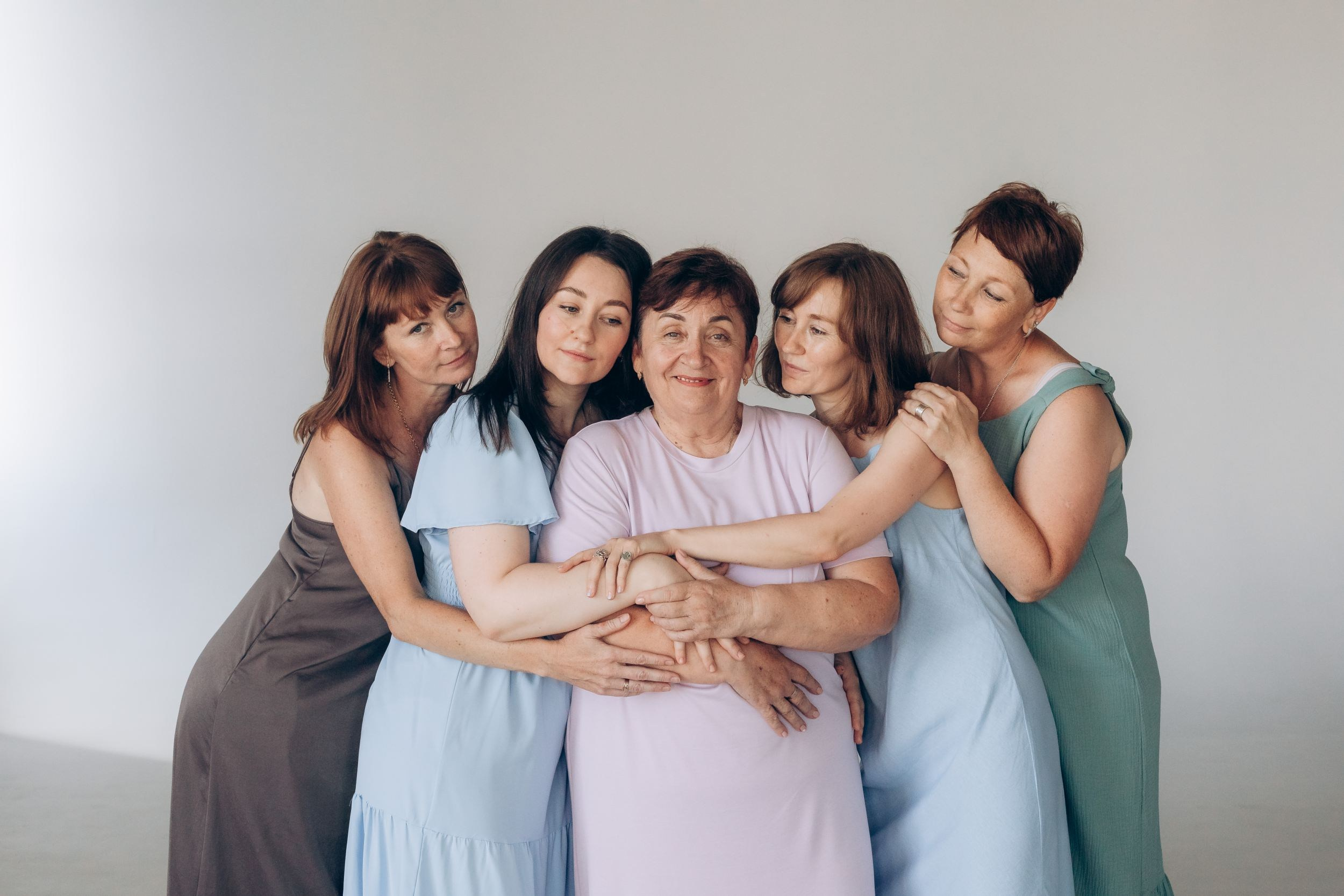 Мама и 4 дочери. Фотограф Марина Верятинская | Краснодар