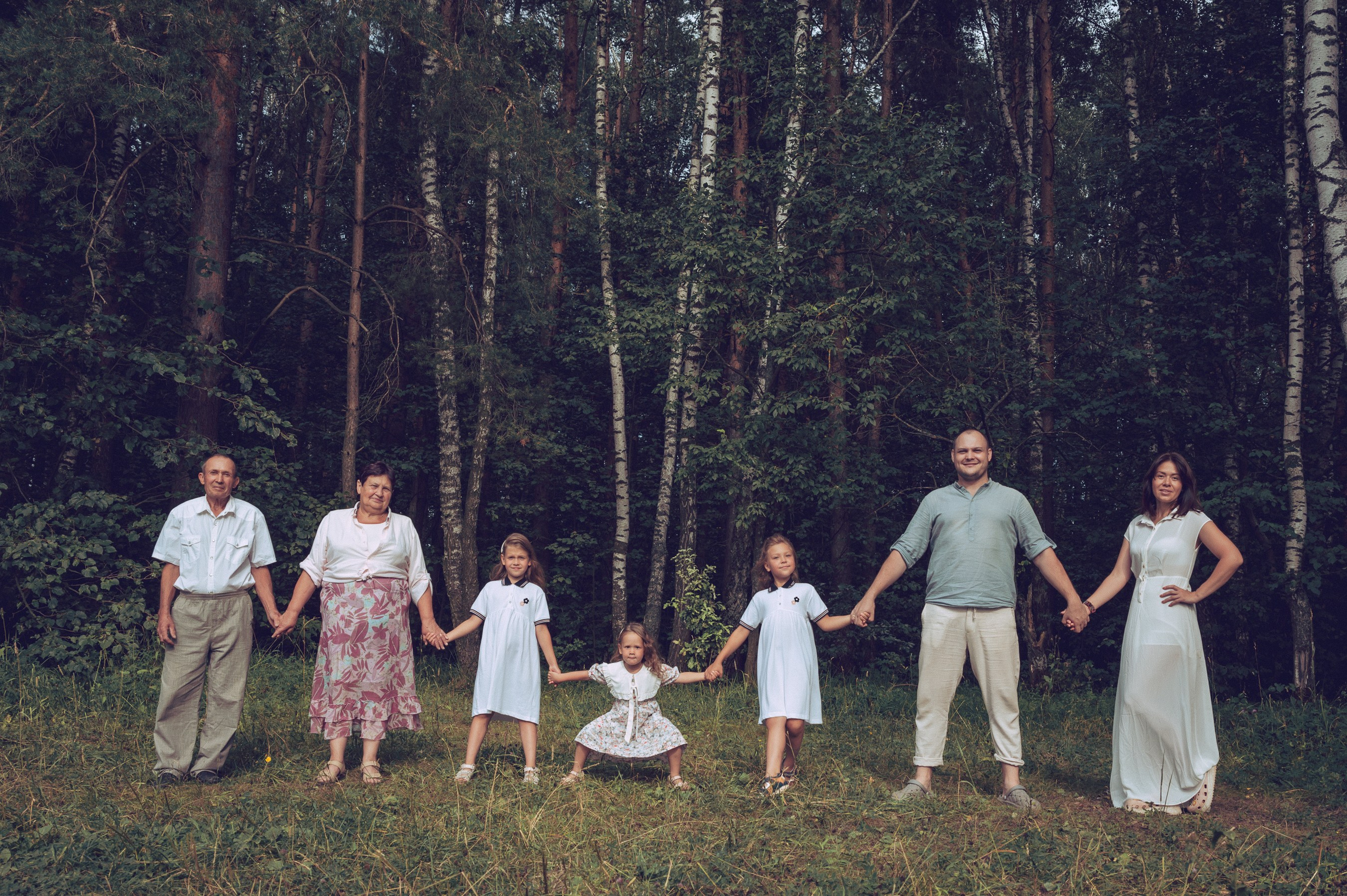 Семейная фотосессия на природе в Одинцово, тёплые моменты