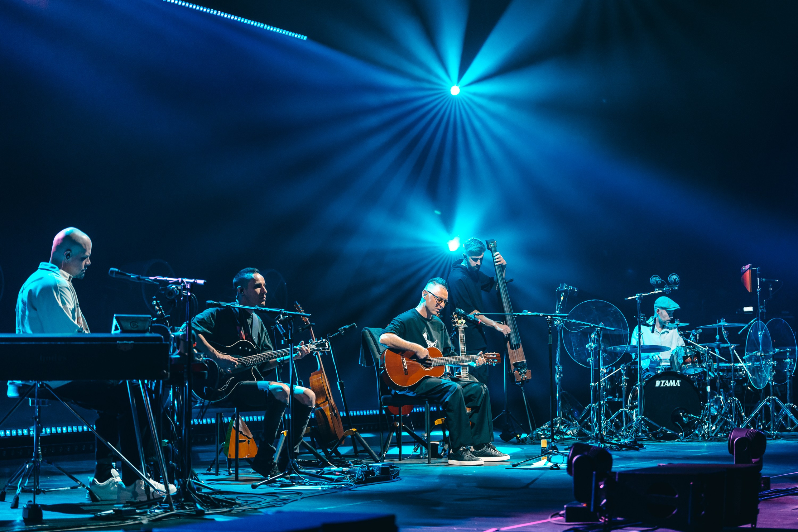 Звери. Магия музыки в кадре: Концертная Фотография